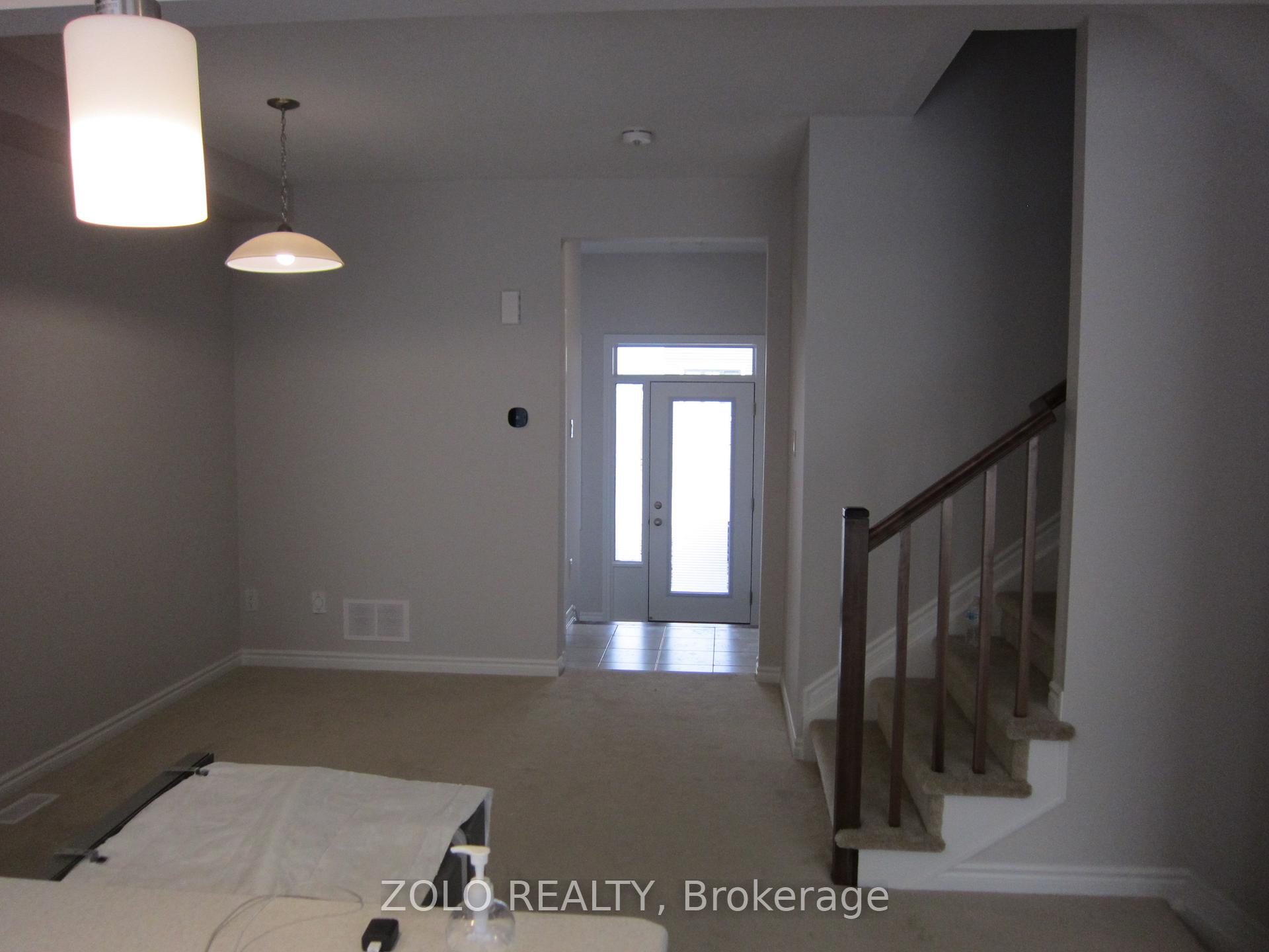 Photo 8 of 30 Pewee Place, Ottawa, Avalon West — HOMEH