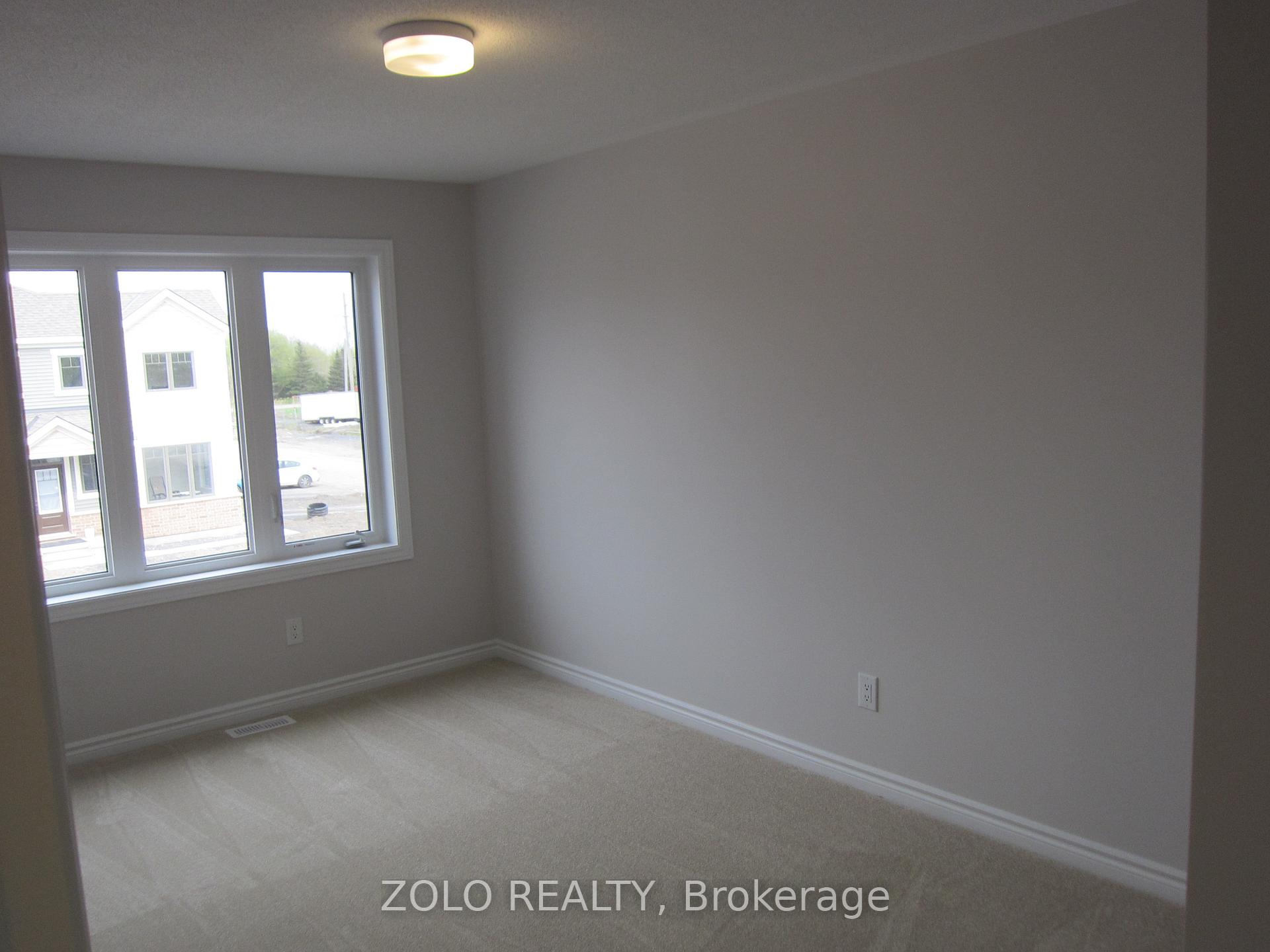 Photo 11 of 30 Pewee Place, Ottawa, Avalon West — HOMEH