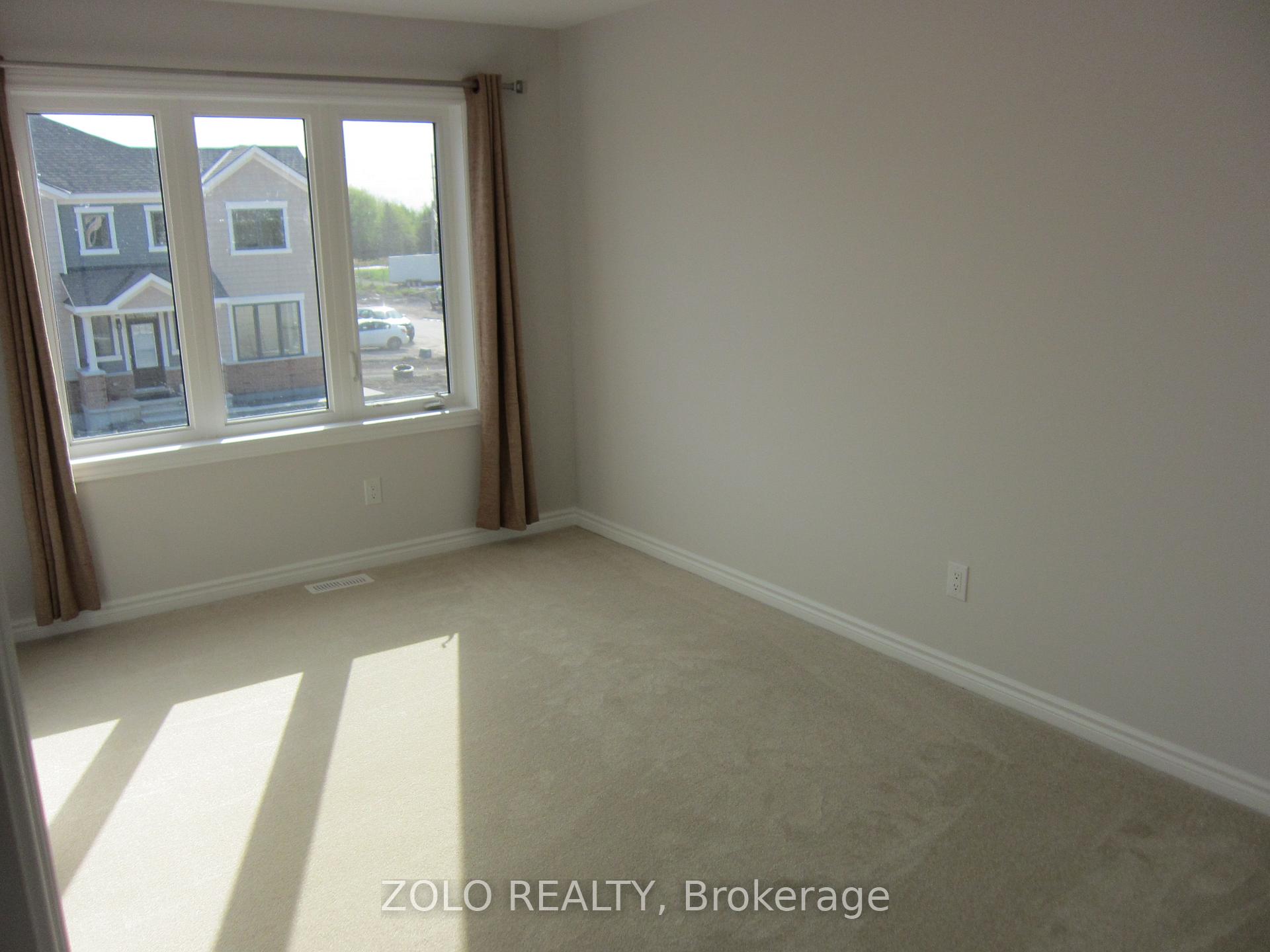 Photo 16 of 30 Pewee Place, Ottawa, Avalon West — HOMEH
