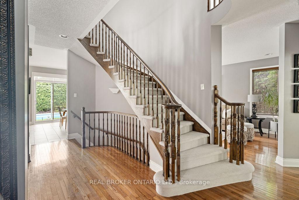 Photo 5 of 1957 Montclair Avenue, Ottawa, Chapel Hill South - Orleans Village — HOMEH