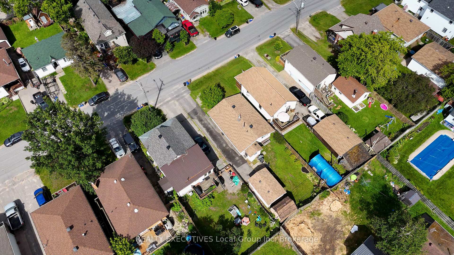 Photo 2 of 48 Lee Avenue, North Bay, Ferris — HOMEH