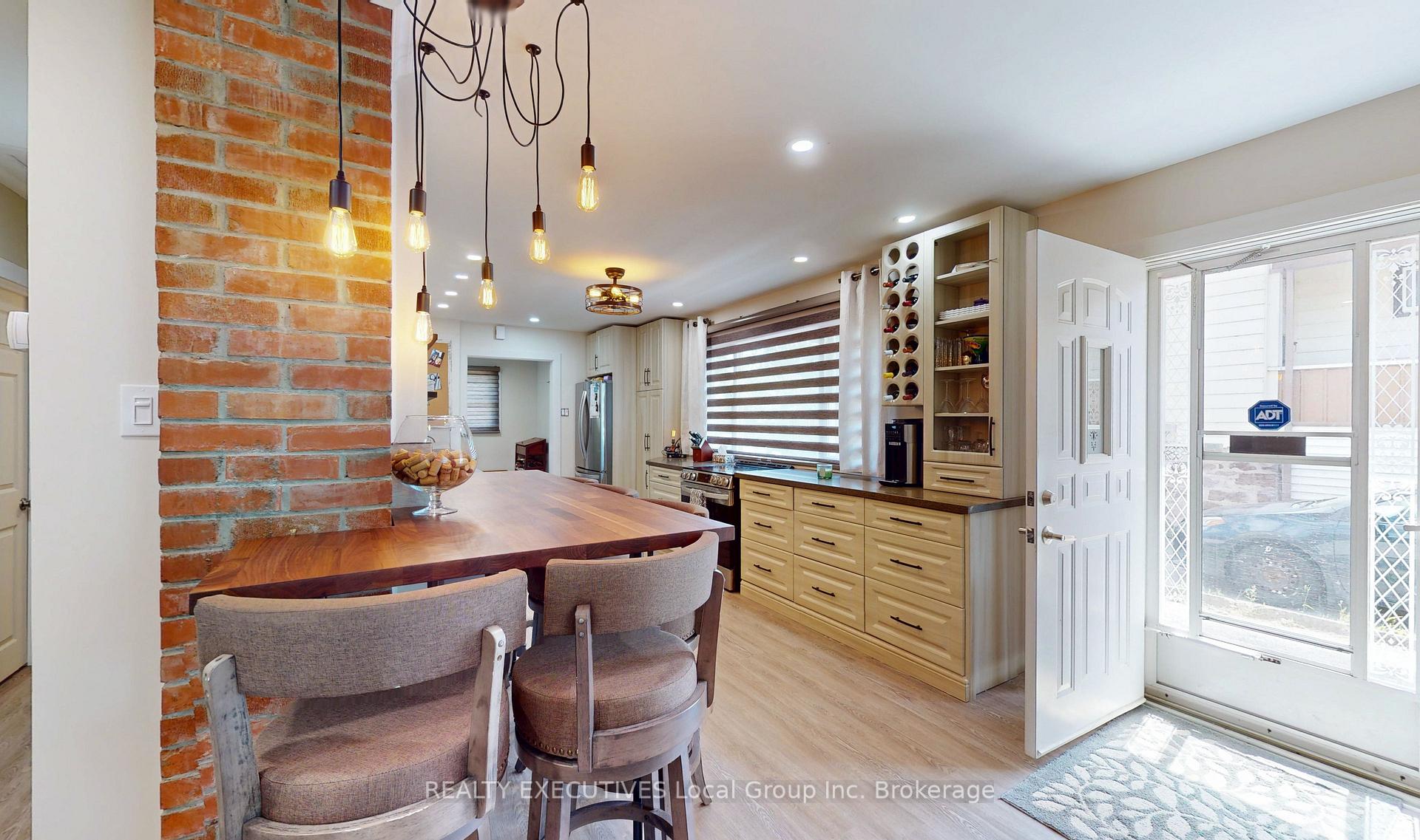 Photo 4 of 48 Lee Avenue, North Bay, Ferris — HOMEH