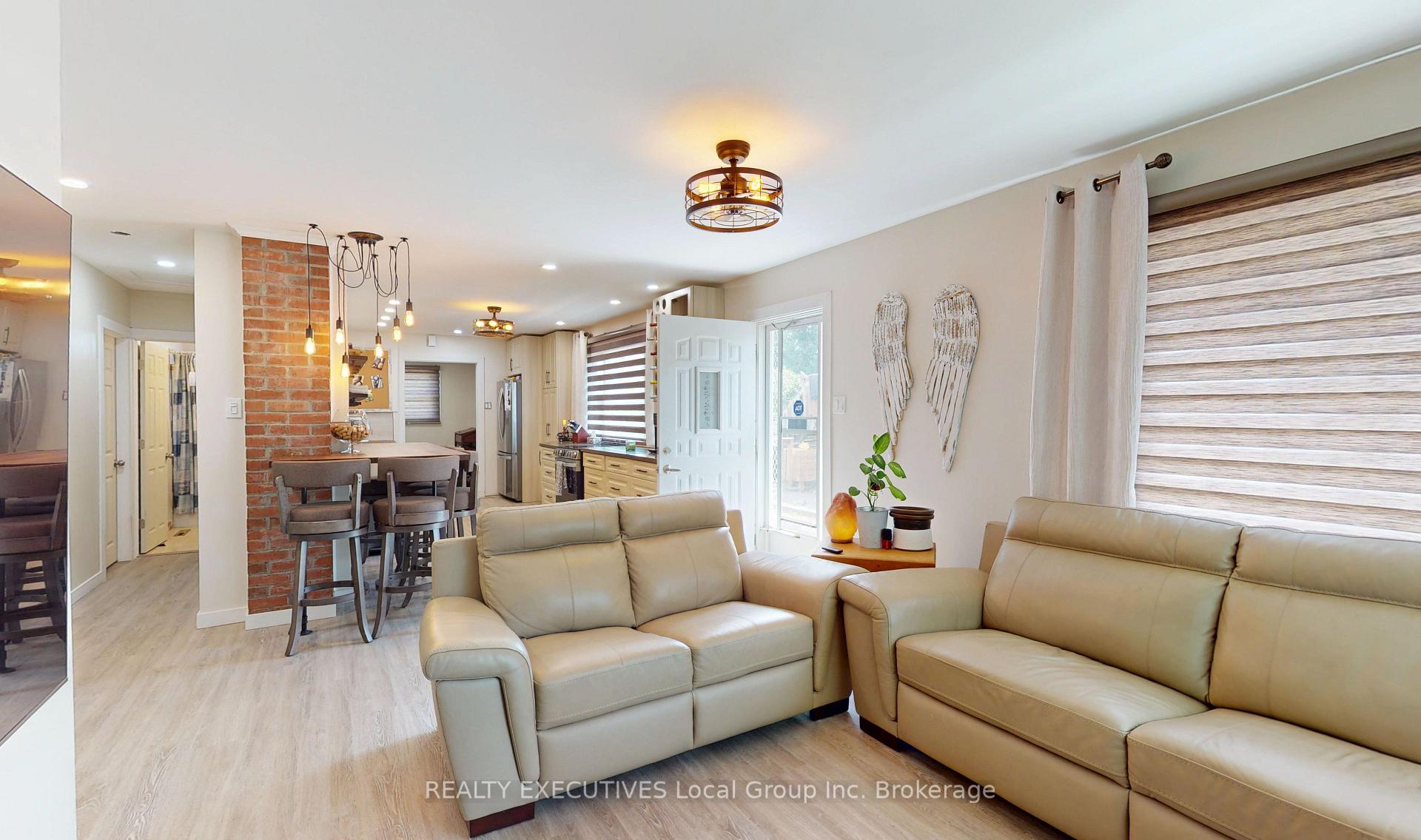 Photo 10 of 48 Lee Avenue, North Bay, Ferris — HOMEH