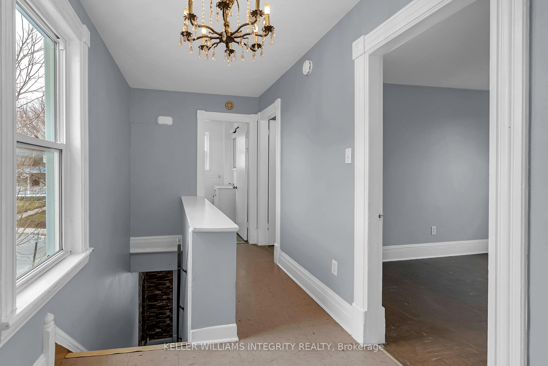 Photo 2 of 42 Kenyon Street E, North Glengarry, Alexandria — HOMEH