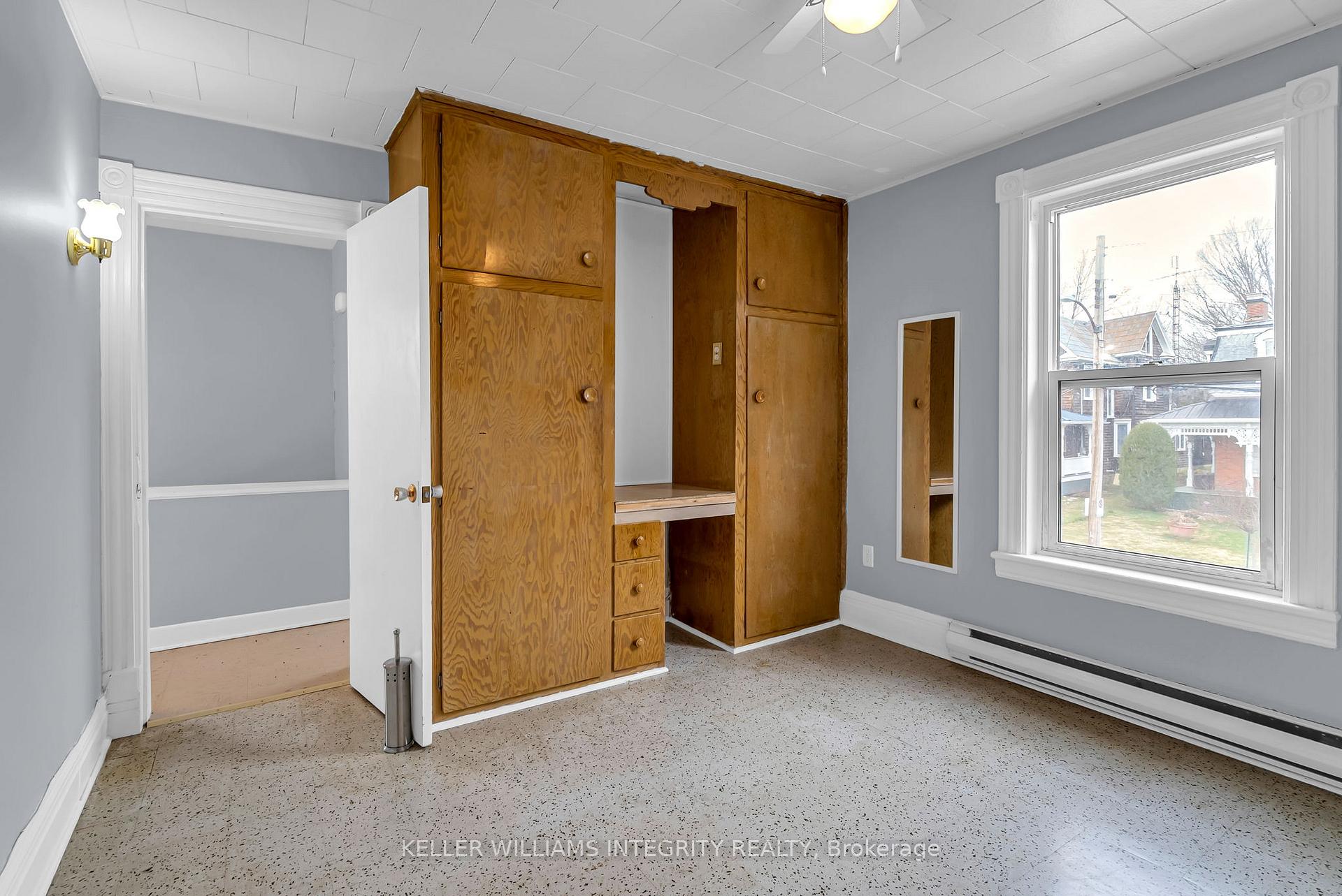 Photo 6 of 42 Kenyon Street E, North Glengarry, Alexandria — HOMEH