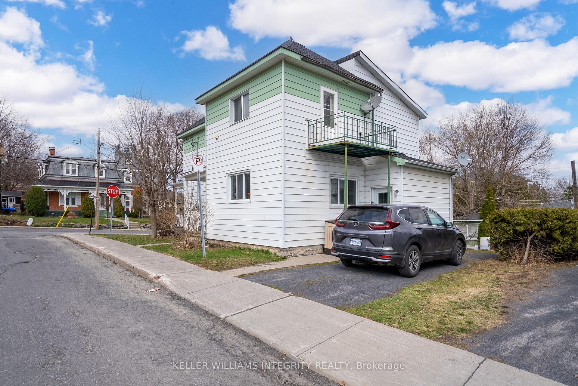 Photo 24 of 42 Kenyon Street E, North Glengarry, Alexandria — HOMEH