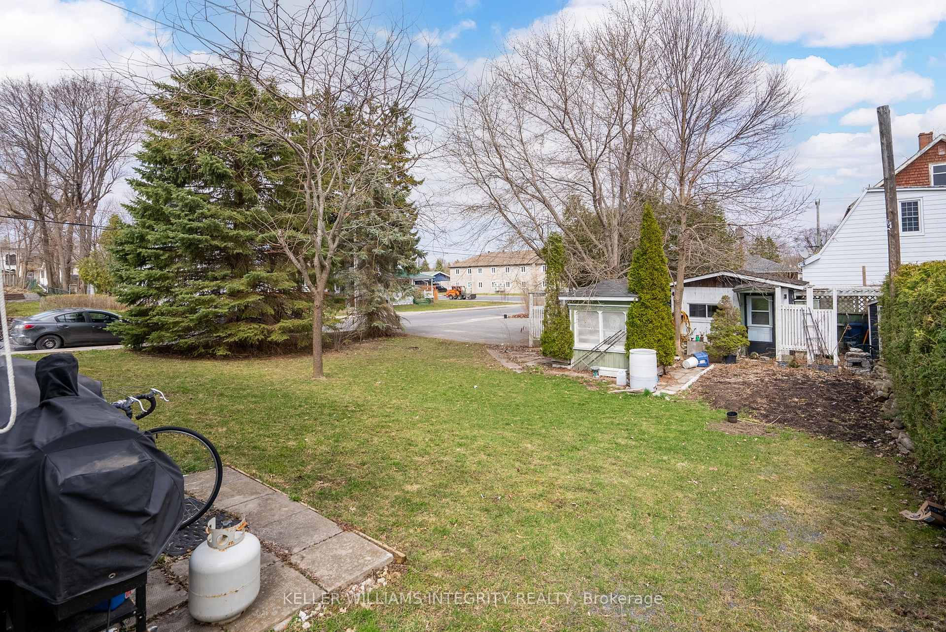 Photo 25 of 42 Kenyon Street E, North Glengarry, Alexandria — HOMEH