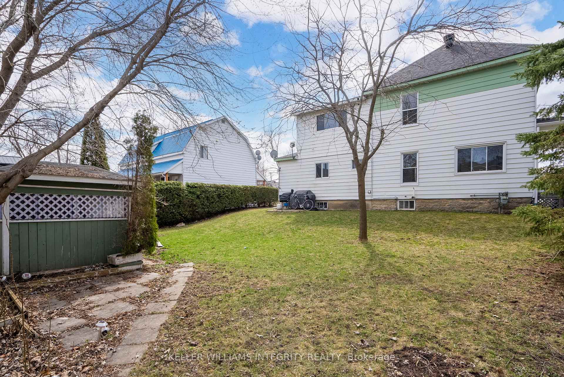 Photo 27 of 42 Kenyon Street E, North Glengarry, Alexandria — HOMEH