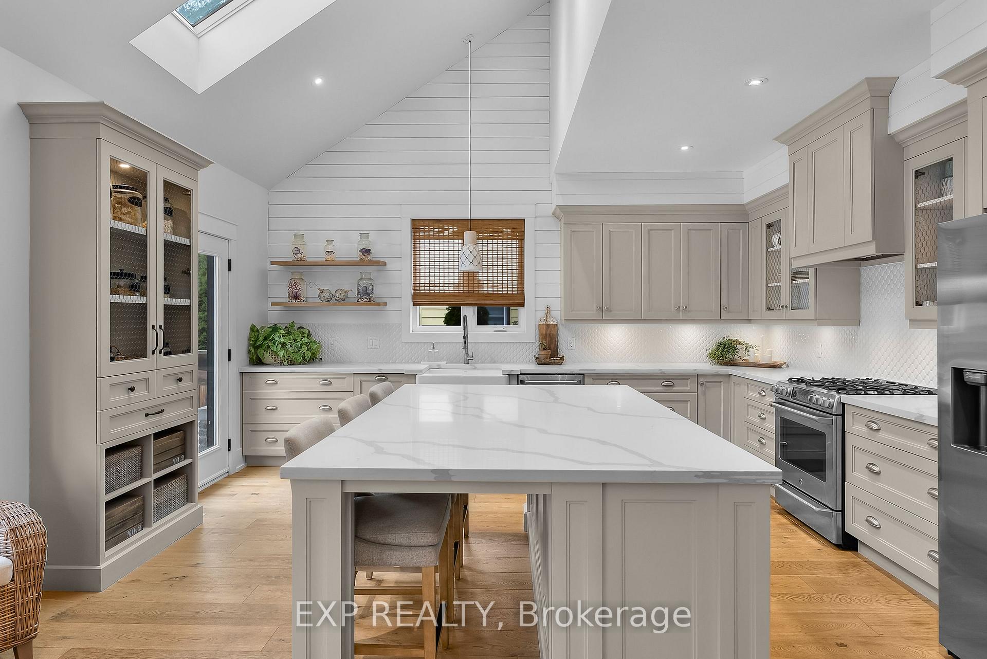 Photo 12 of 2218 Portage Road, Niagara Falls, Church's Lane — HOMEH