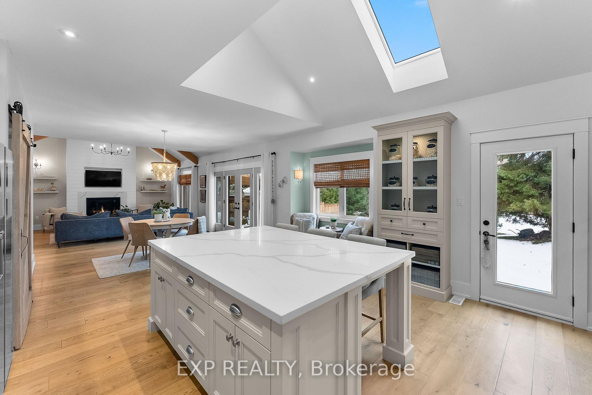 Photo 15 of 2218 Portage Road, Niagara Falls, Church's Lane — HOMEH
