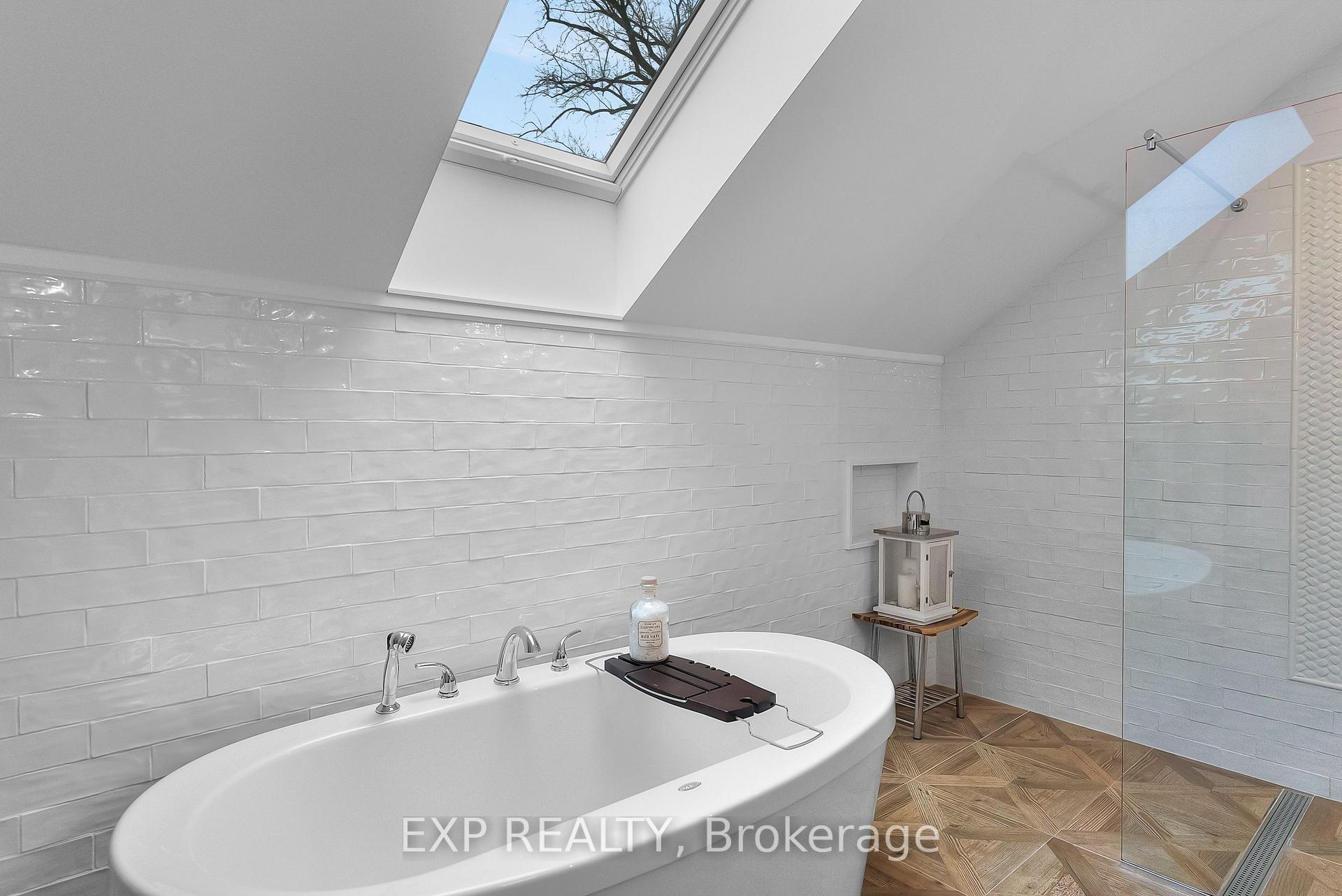 Photo 31 of 2218 Portage Road, Niagara Falls, Church's Lane — HOMEH