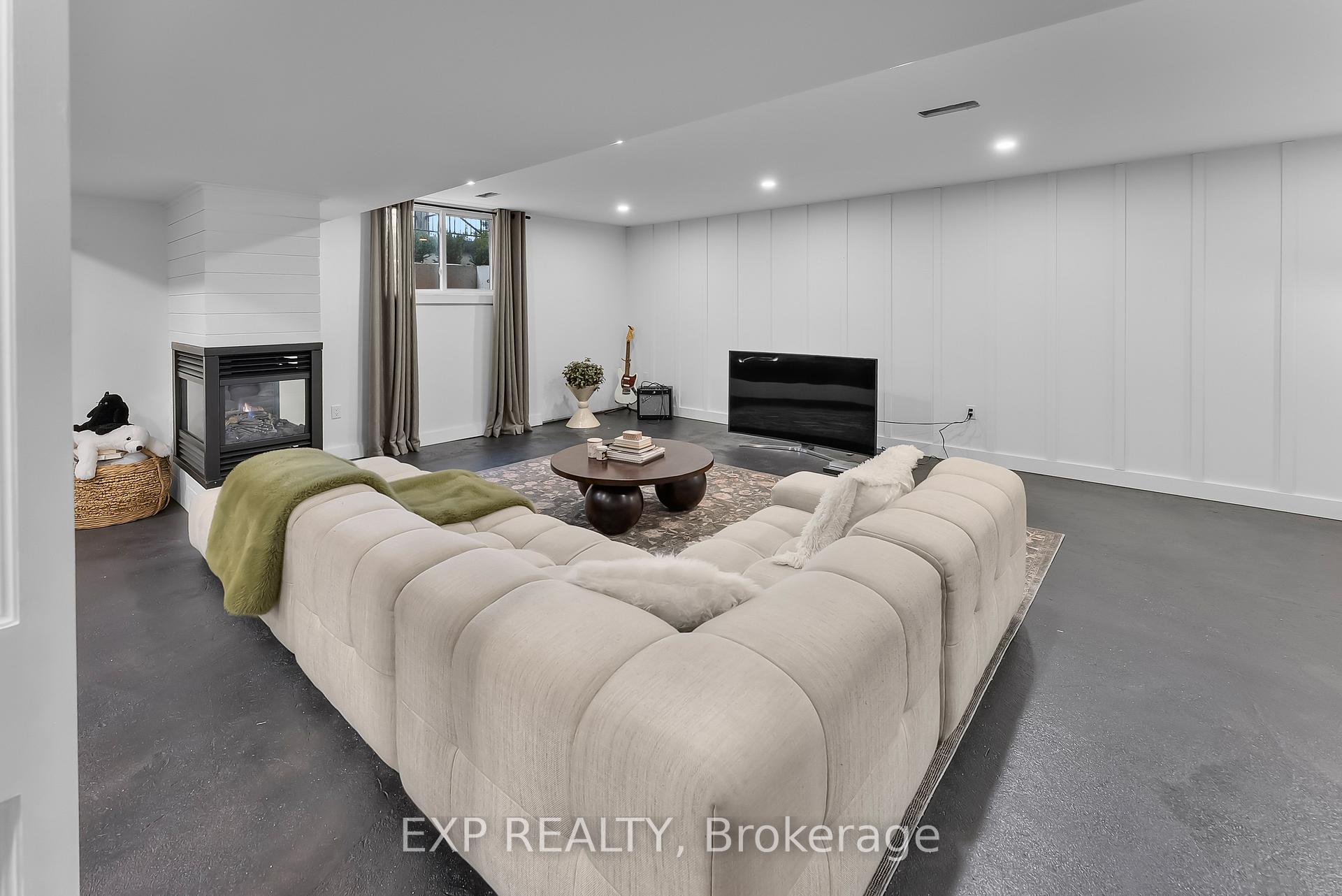 Photo 38 of 2218 Portage Road, Niagara Falls, Church's Lane — HOMEH
