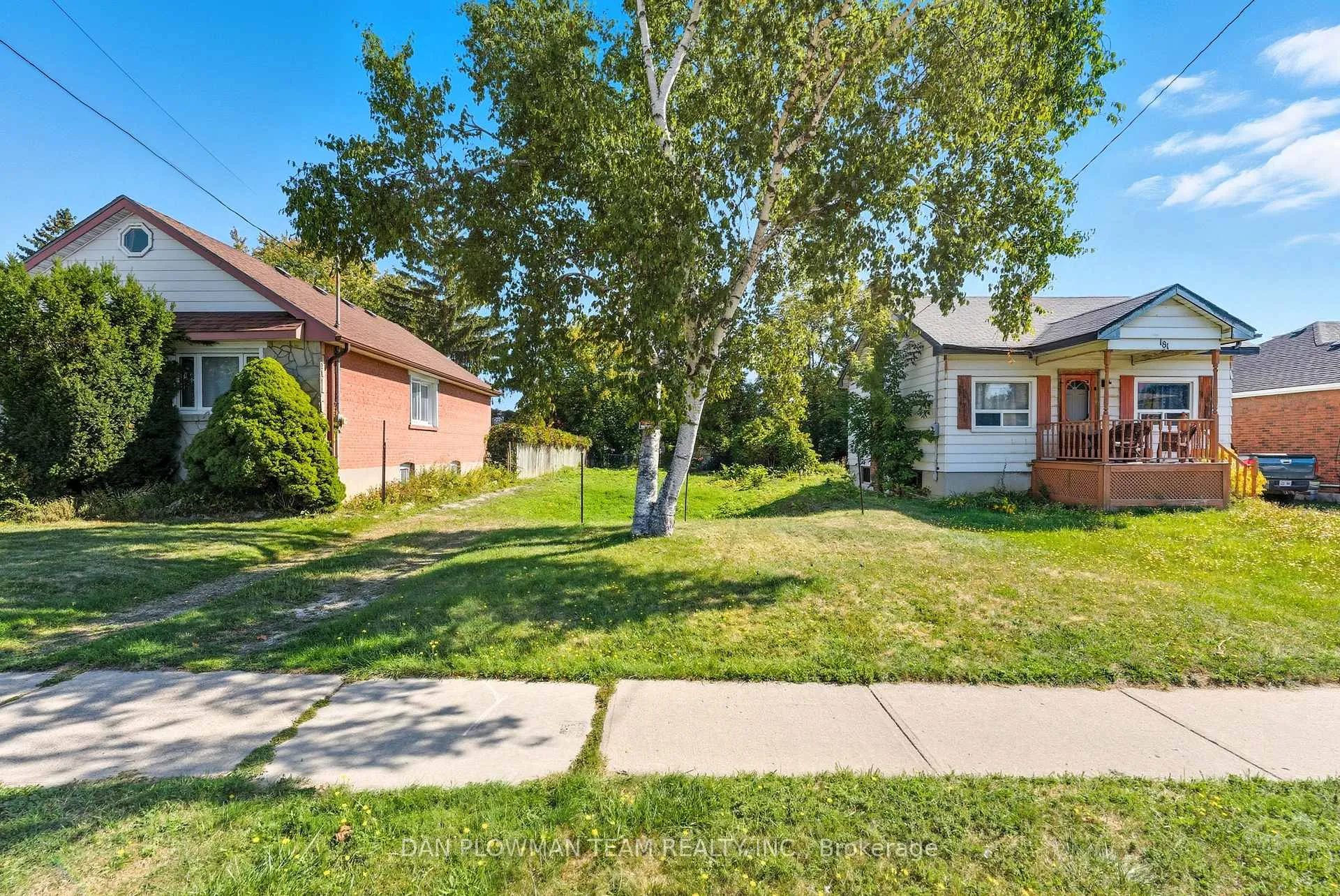Photo 2 of 177 Wilson Road S, Oshawa, Donevan — HOMEH