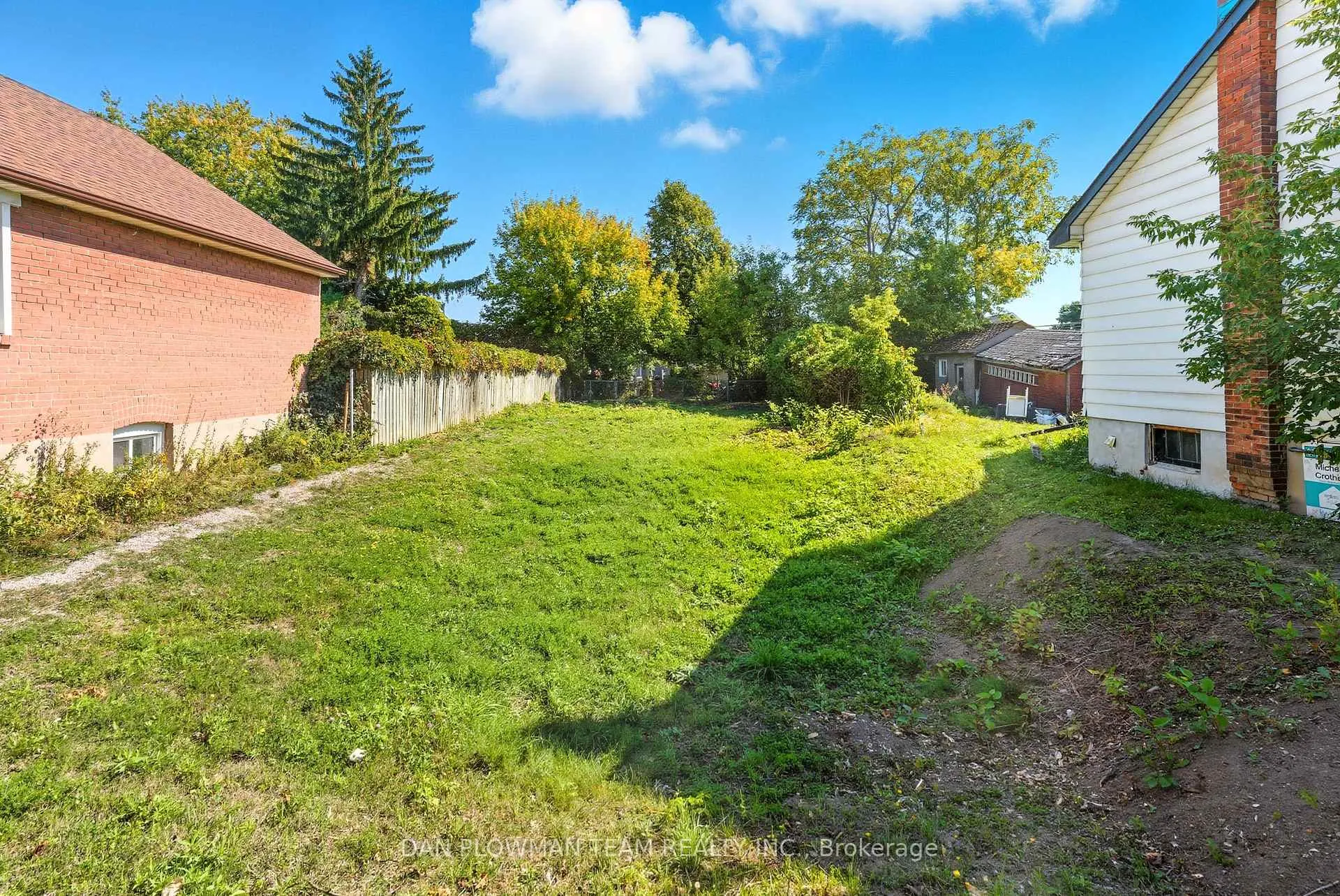Photo 4 of 177 Wilson Road S, Oshawa, Donevan — HOMEH