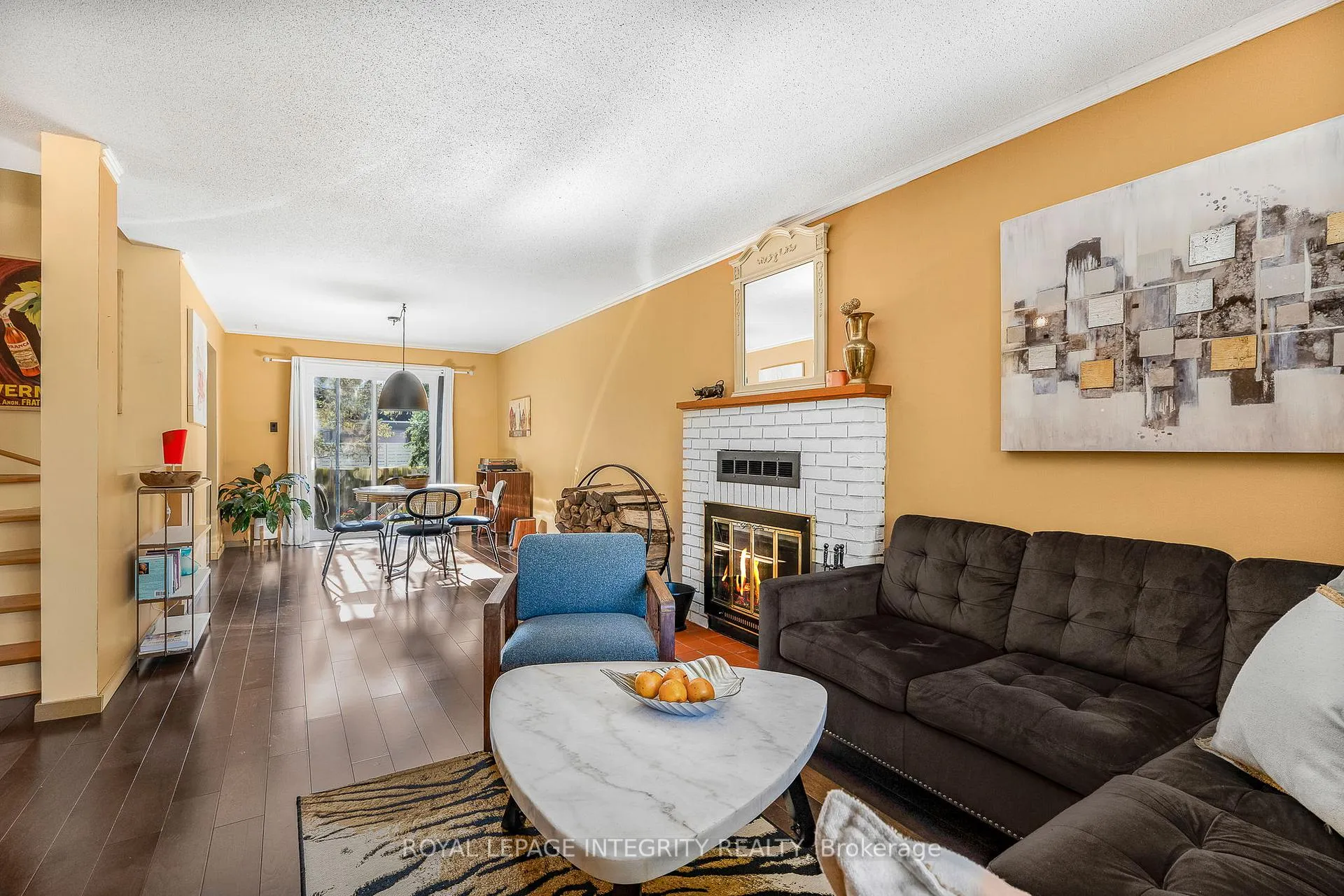 Photo 6 of 1454 Deavy Way, Ottawa, Bilberry Creek/Queenswood Heights — HOMEH
