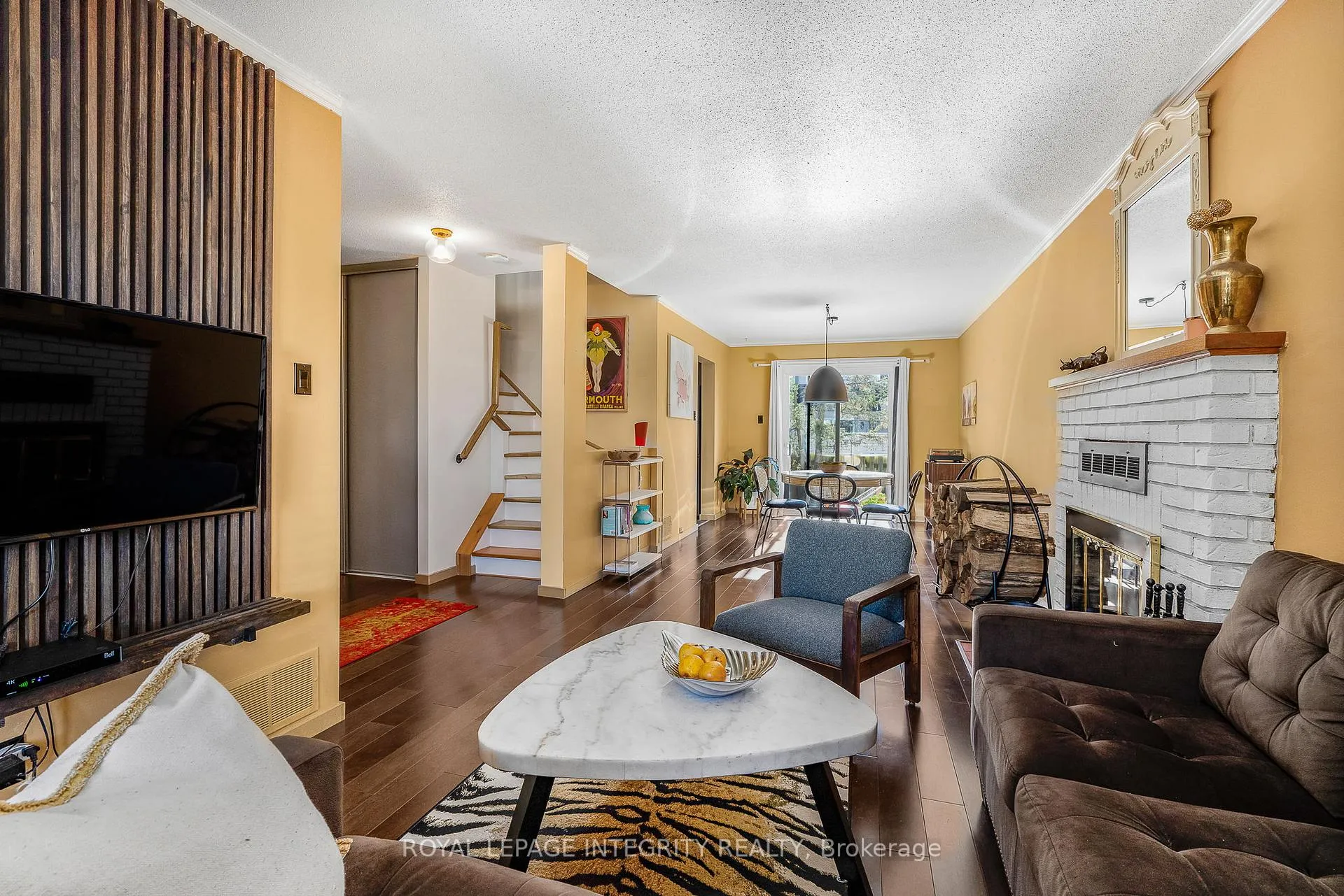Photo 7 of 1454 Deavy Way, Ottawa, Bilberry Creek/Queenswood Heights — HOMEH