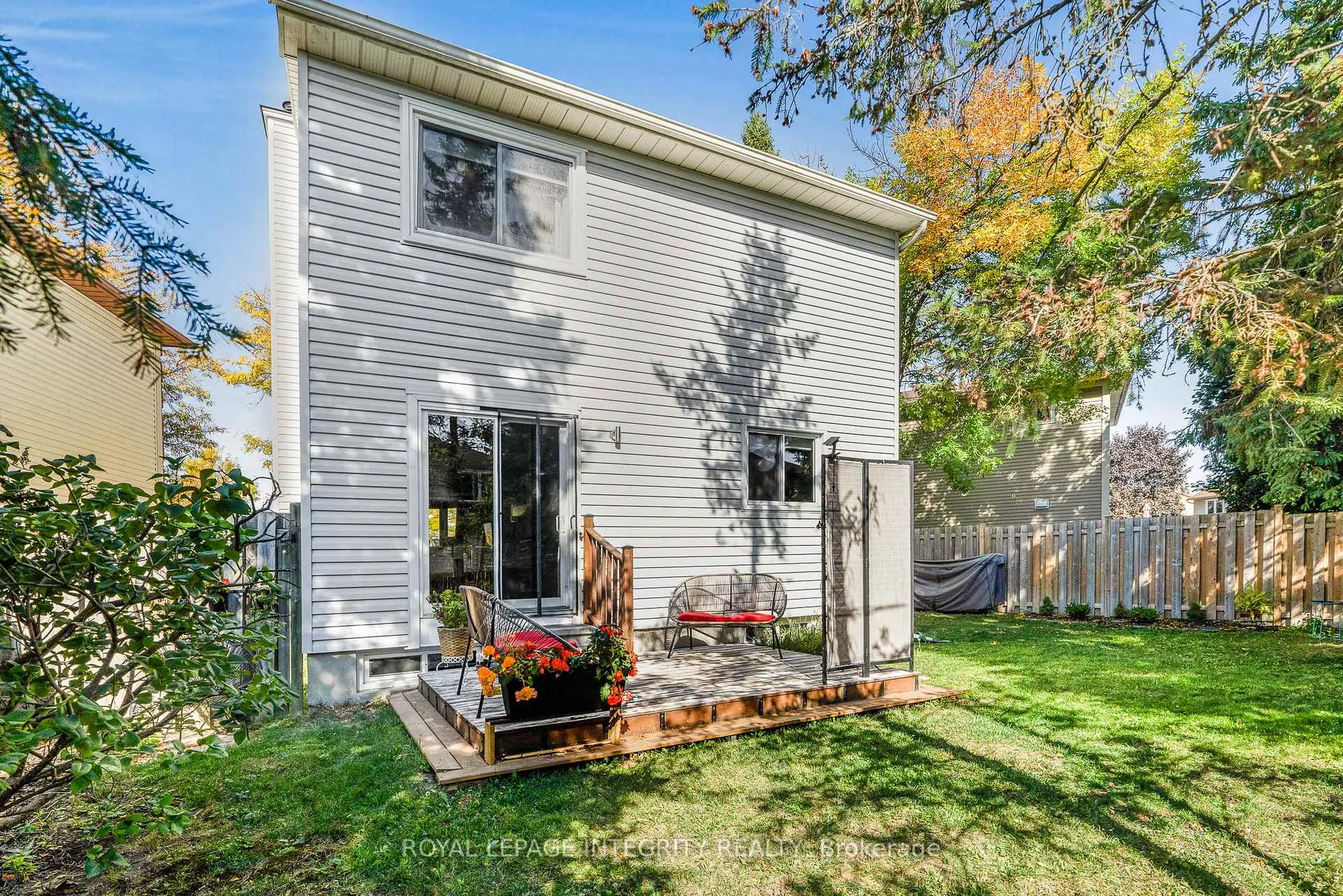 Photo 31 of 1454 Deavy Way, Ottawa, Bilberry Creek/Queenswood Heights — HOMEH