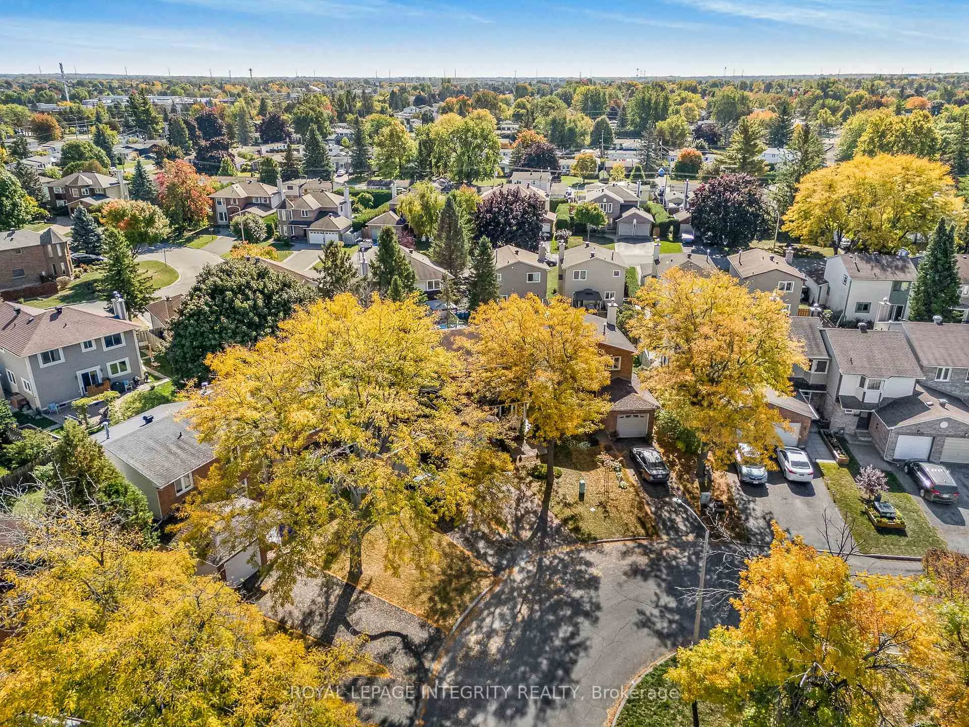 Photo 33 of 1454 Deavy Way, Ottawa, Bilberry Creek/Queenswood Heights — HOMEH