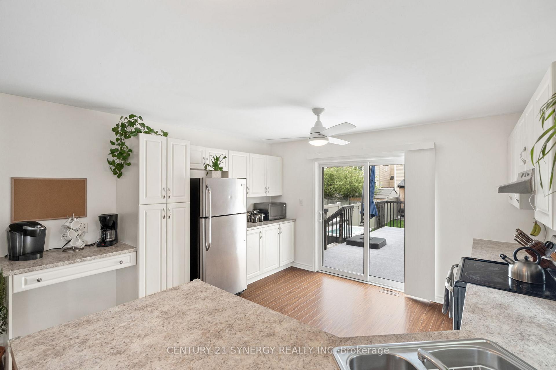 Photo 14 of 1776 Belcourt Boulevard, Ottawa, Chateauneuf — HOMEH