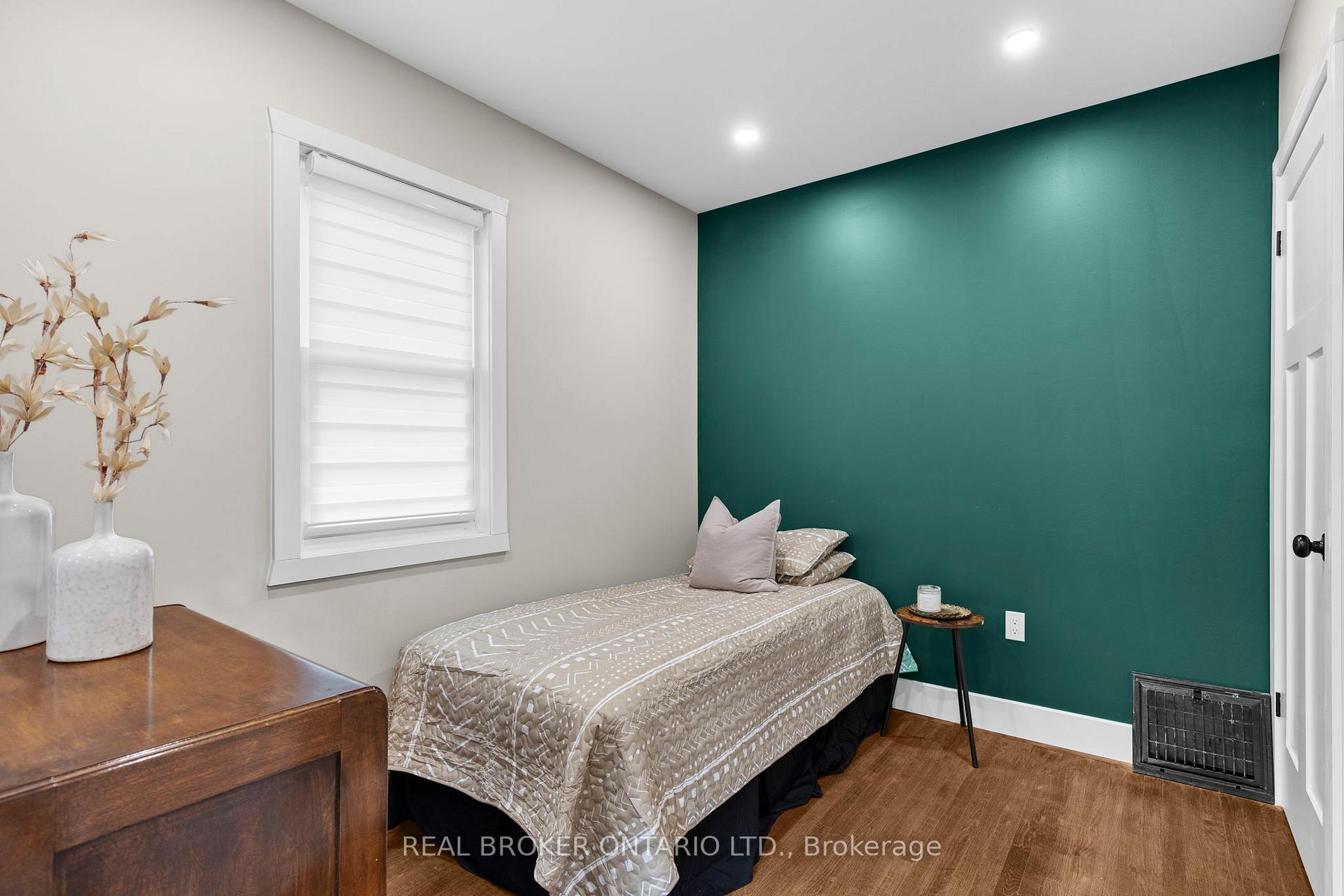 Photo 38 of 169 Winstanley Street, North Perth, Monkton — HOMEH