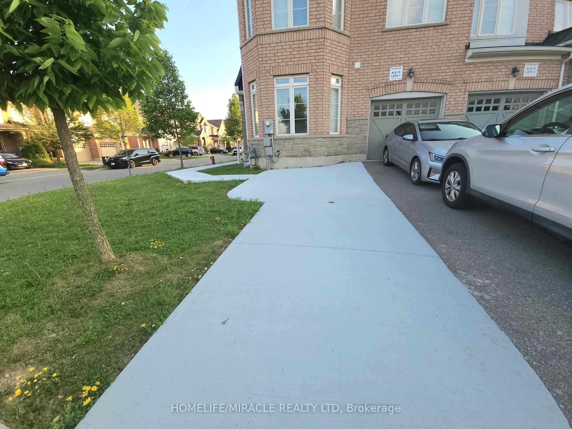 Front of 737 Megson Terrace