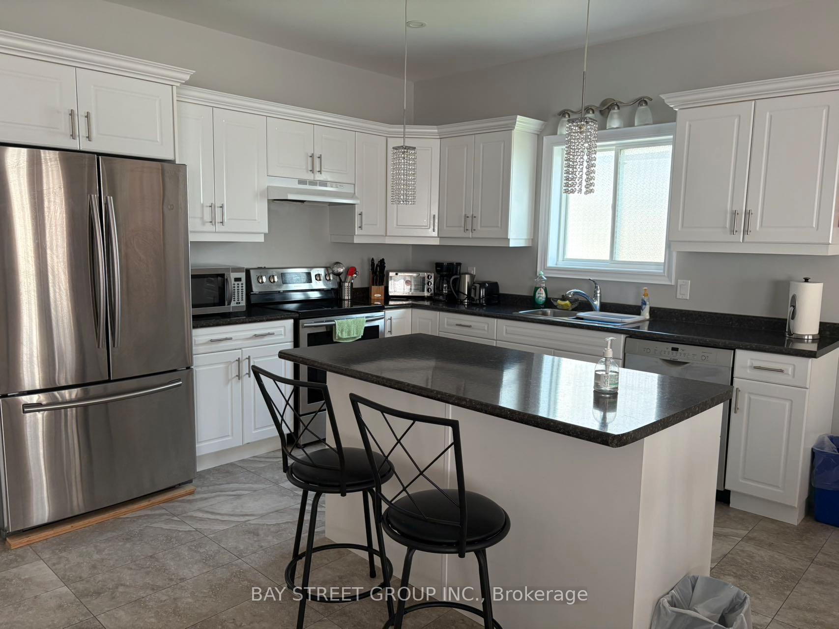 Photo 6 of 7850 Pender Street, Niagara Falls, Oldfield — HOMEH