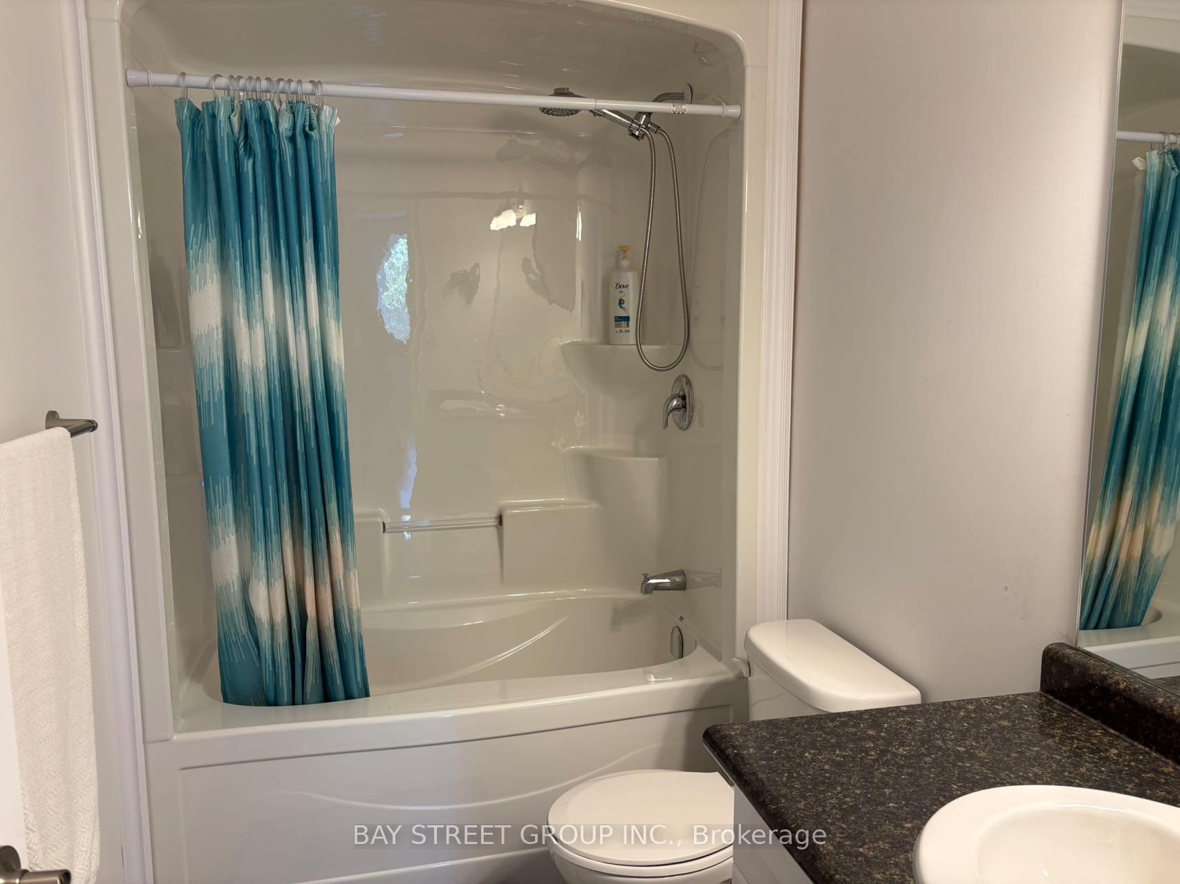 Photo 11 of 7850 Pender Street, Niagara Falls, Oldfield — HOMEH