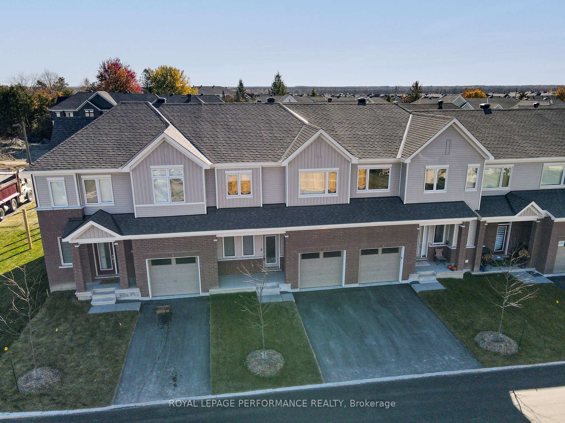 Photo 3 of 116 Pizzicato Street, Ottawa, Mer Bleue/Bradley Estates/Anderson Park — HOMEH