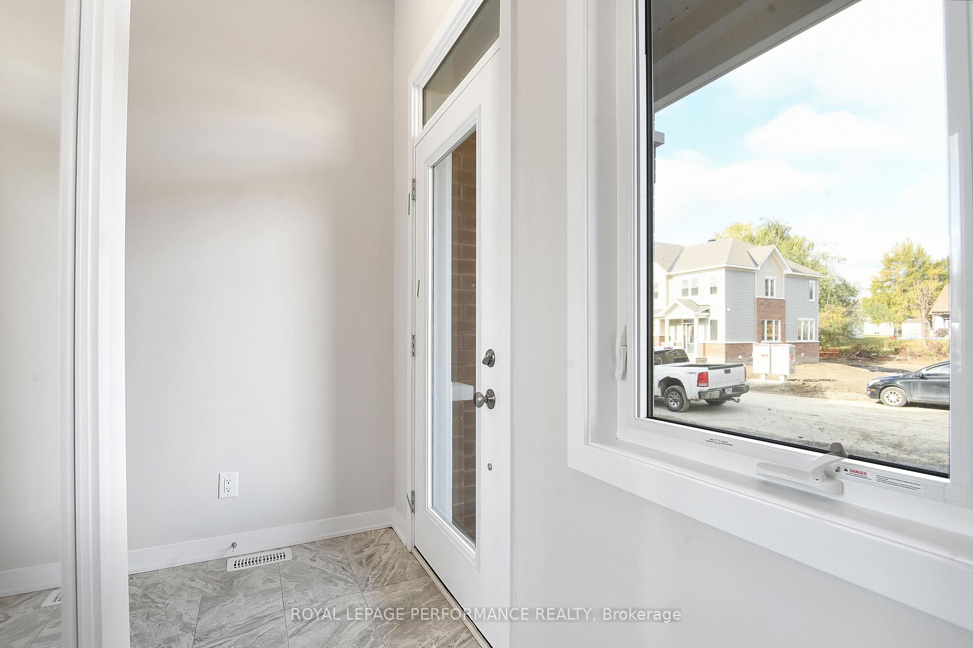 Photo 18 of 116 Pizzicato Street, Ottawa, Mer Bleue/Bradley Estates/Anderson Park — HOMEH