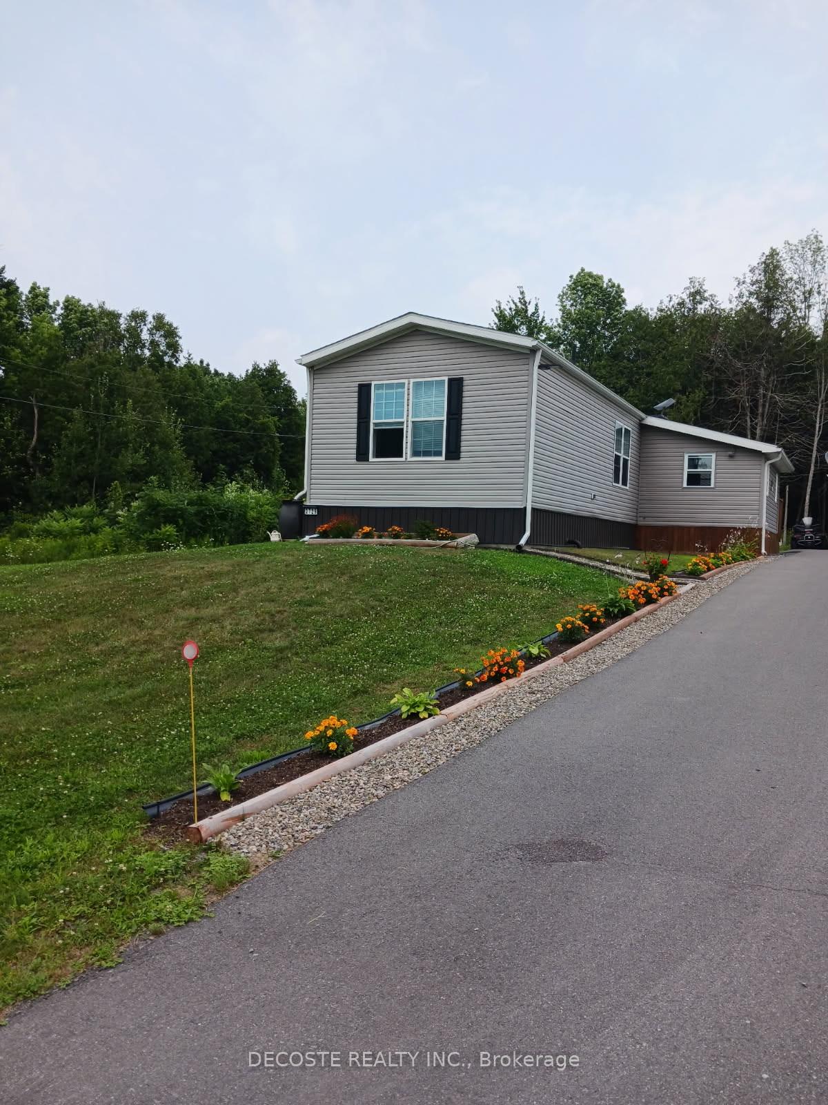 Photo 3 of 2729 Crows Nest Private Lane, North Stormont, North Stormont (Roxborough) Twp — HOMEH