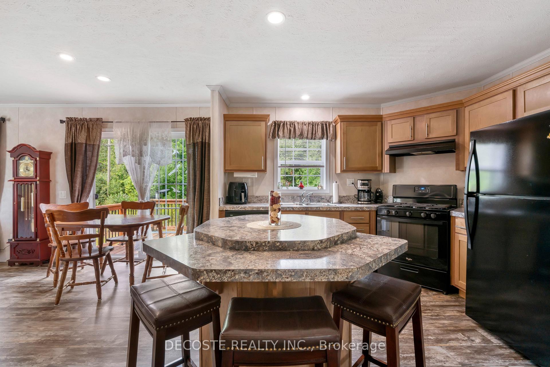 Photo 5 of 2729 Crows Nest Private Lane, North Stormont, North Stormont (Roxborough) Twp — HOMEH