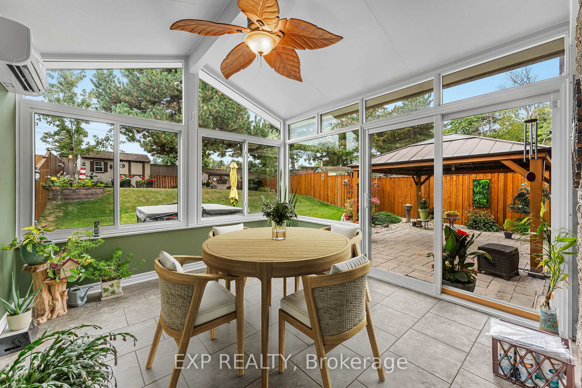 Photo 7 of 2930 Oslo Crescent, Mississauga, Meadowvale — HOMEH