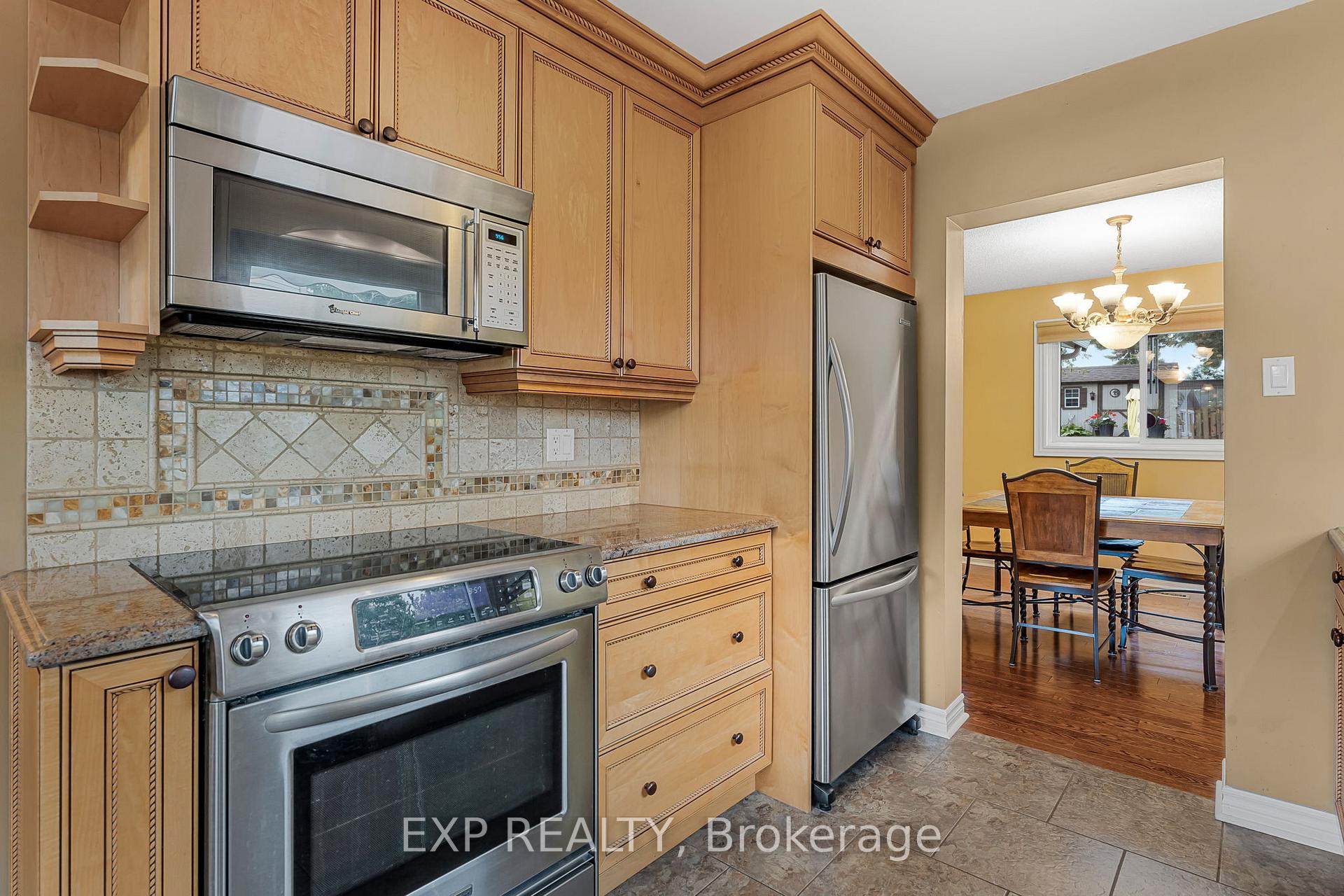 Photo 17 of 2930 Oslo Crescent, Mississauga, Meadowvale — HOMEH