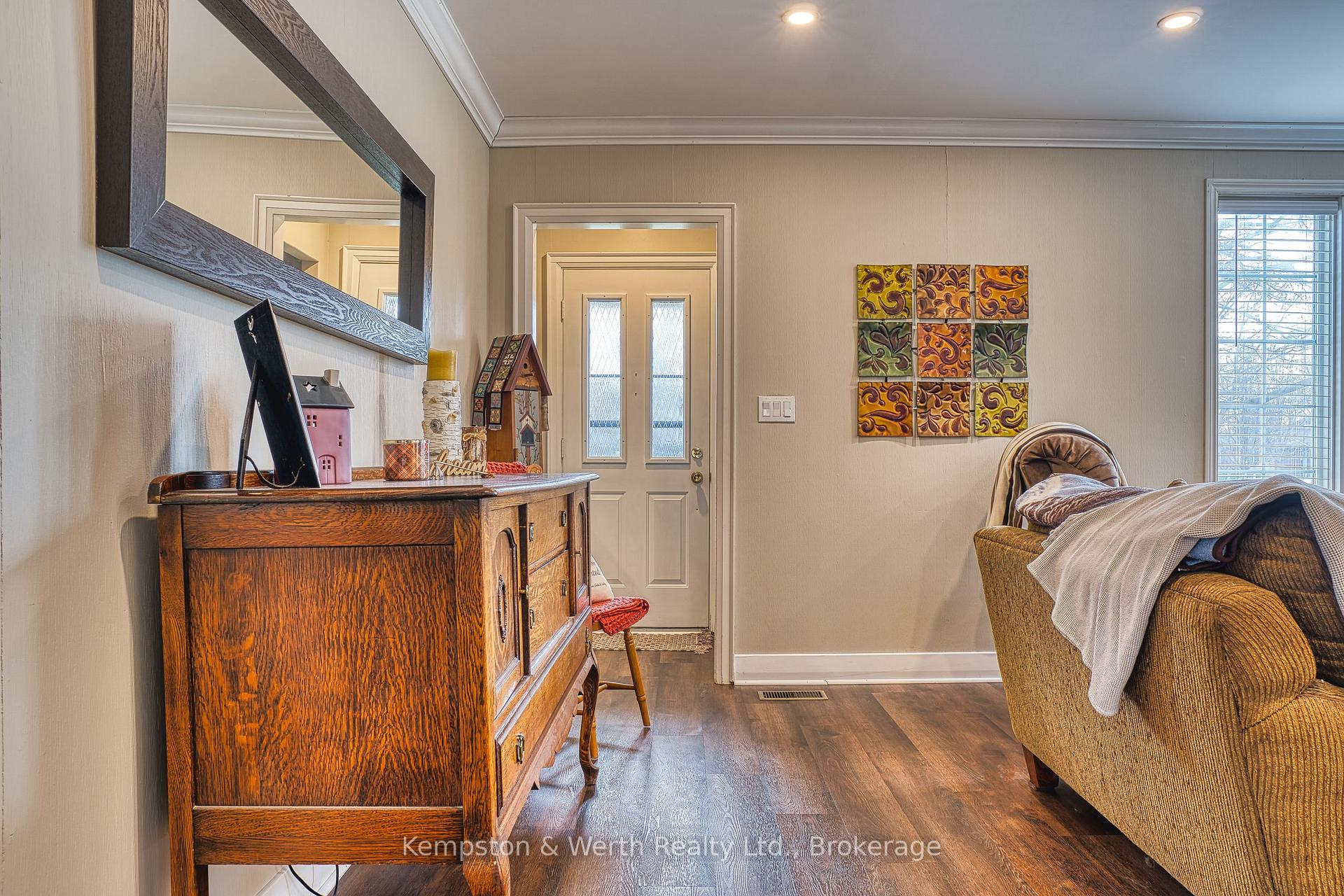 Photo 14 of 11 Churchill Drive, North Perth, Listowel — HOMEH