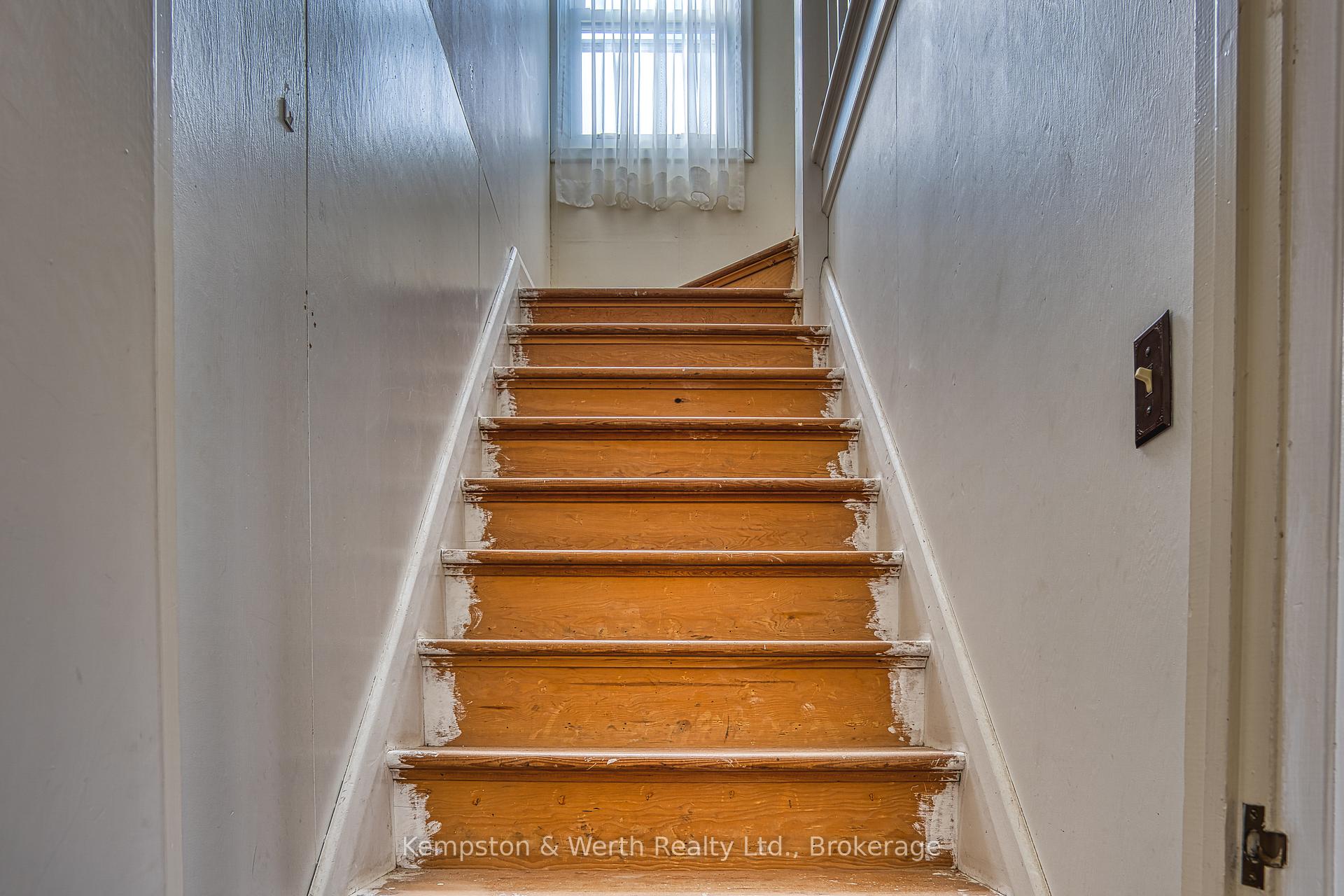 Photo 25 of 11 Churchill Drive, North Perth, Listowel — HOMEH