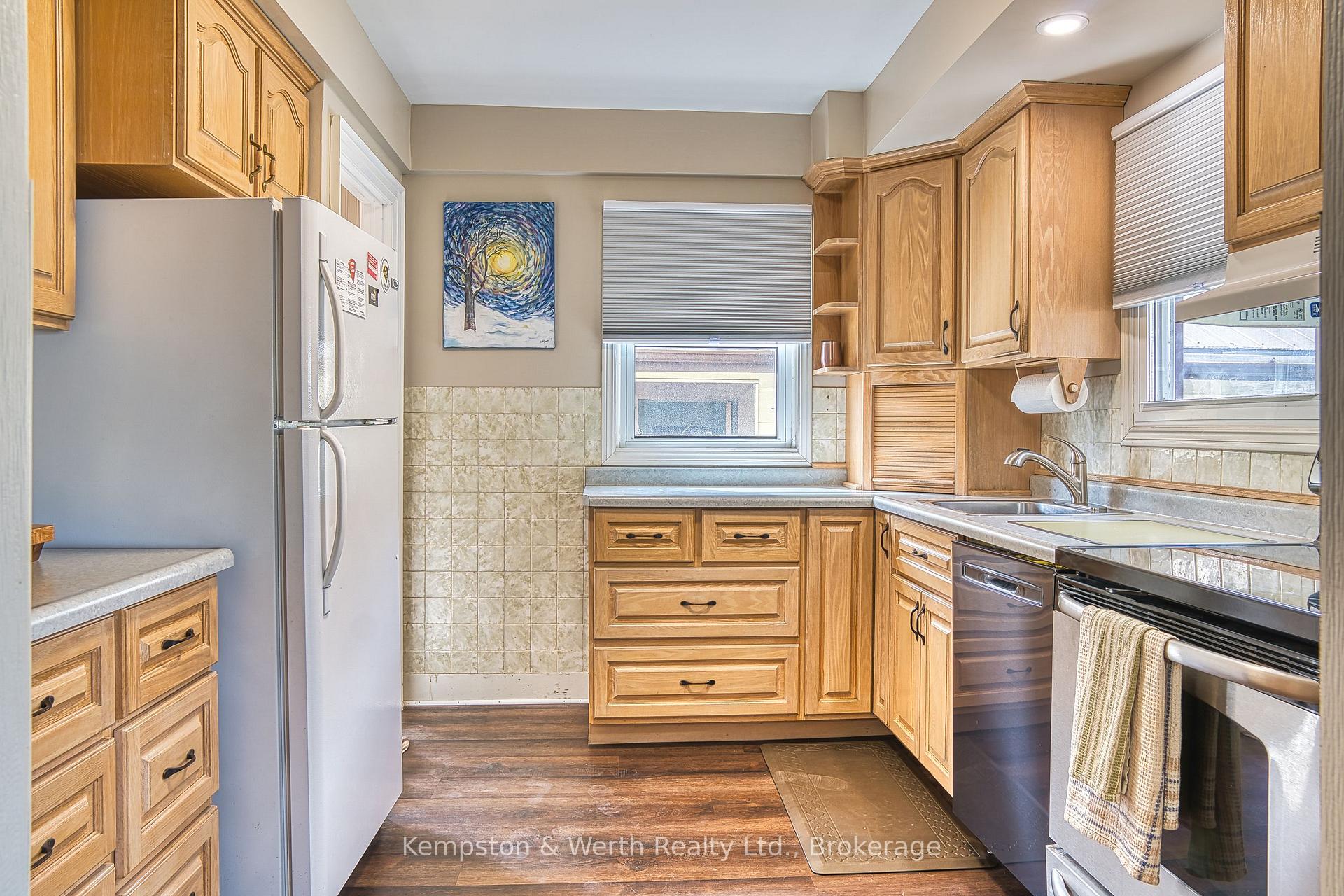 Photo 26 of 11 Churchill Drive, North Perth, Listowel — HOMEH
