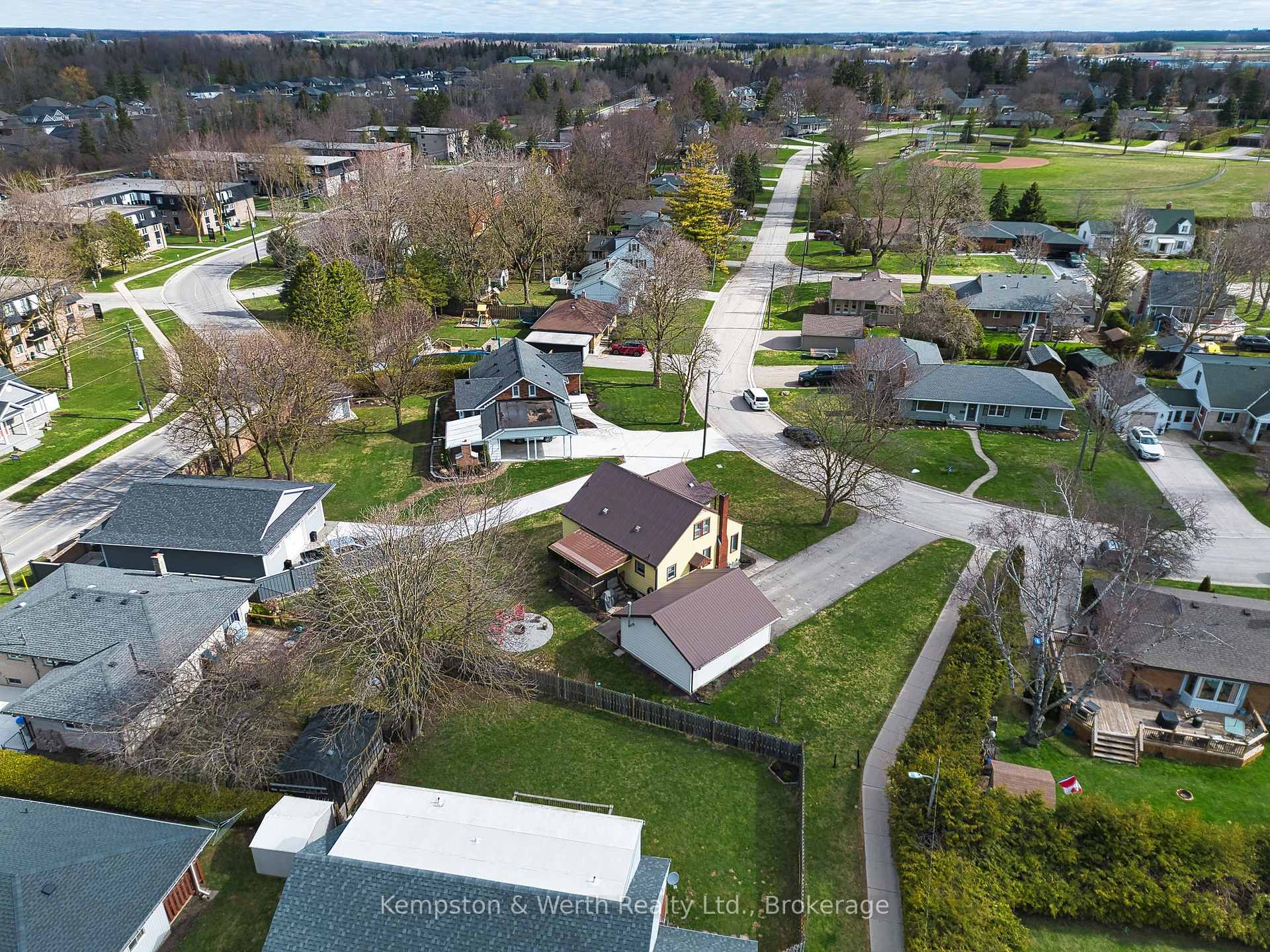 Photo 45 of 11 Churchill Drive, North Perth, Listowel — HOMEH