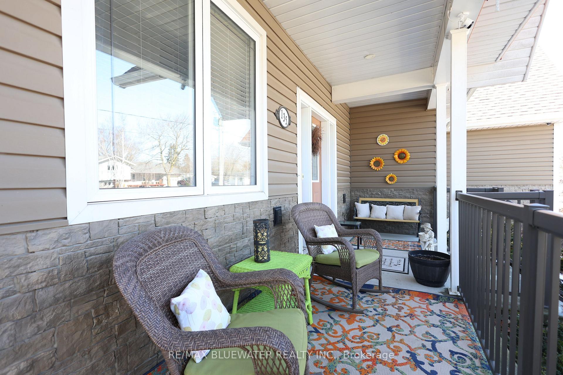 Photo 6 of 135 Mill Street, North Middlesex, Parkhill — HOMEH