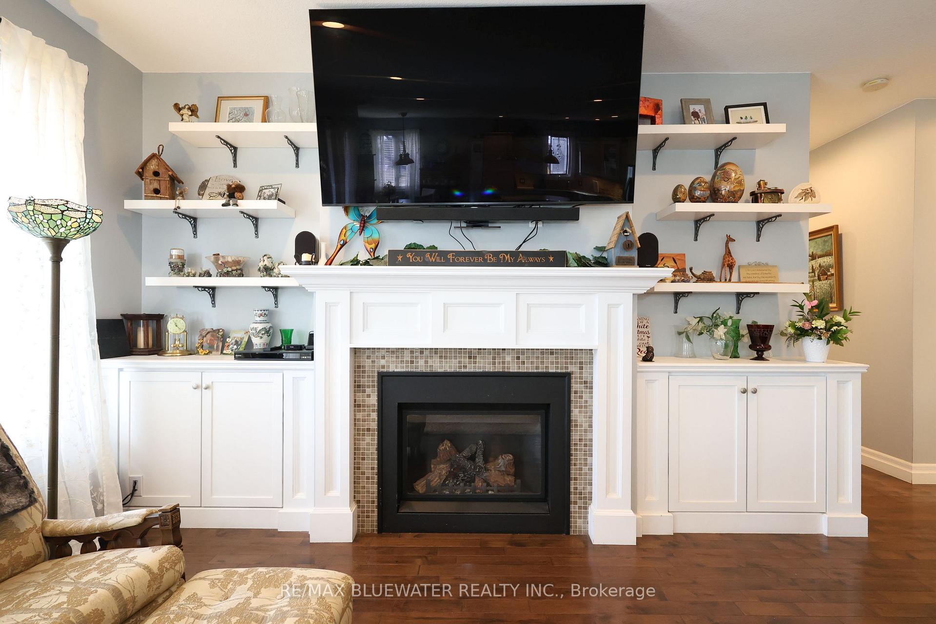 Photo 14 of 135 Mill Street, North Middlesex, Parkhill — HOMEH