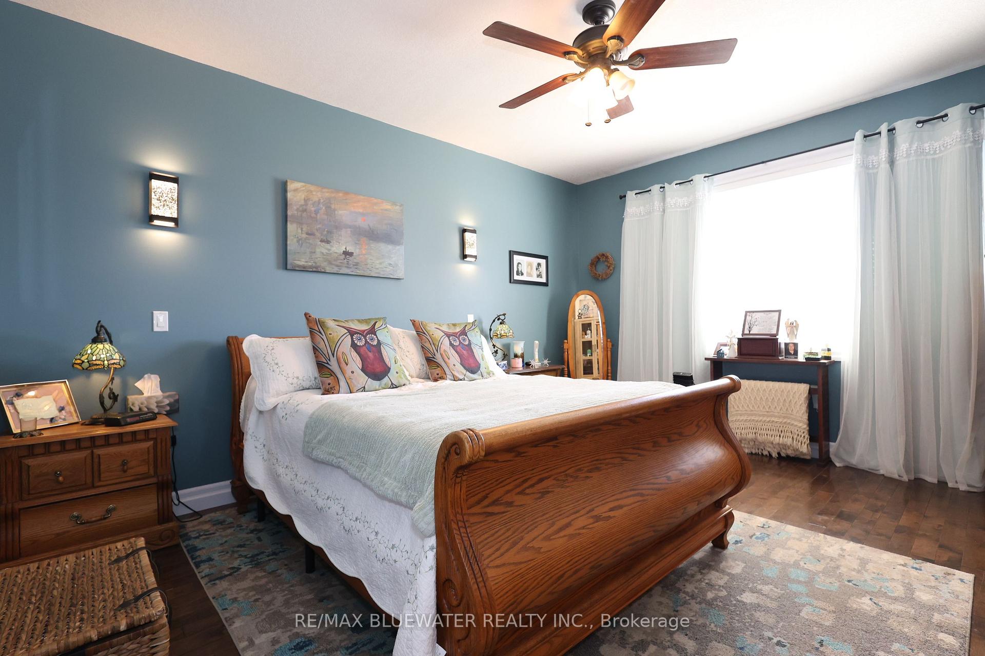 Photo 17 of 135 Mill Street, North Middlesex, Parkhill — HOMEH