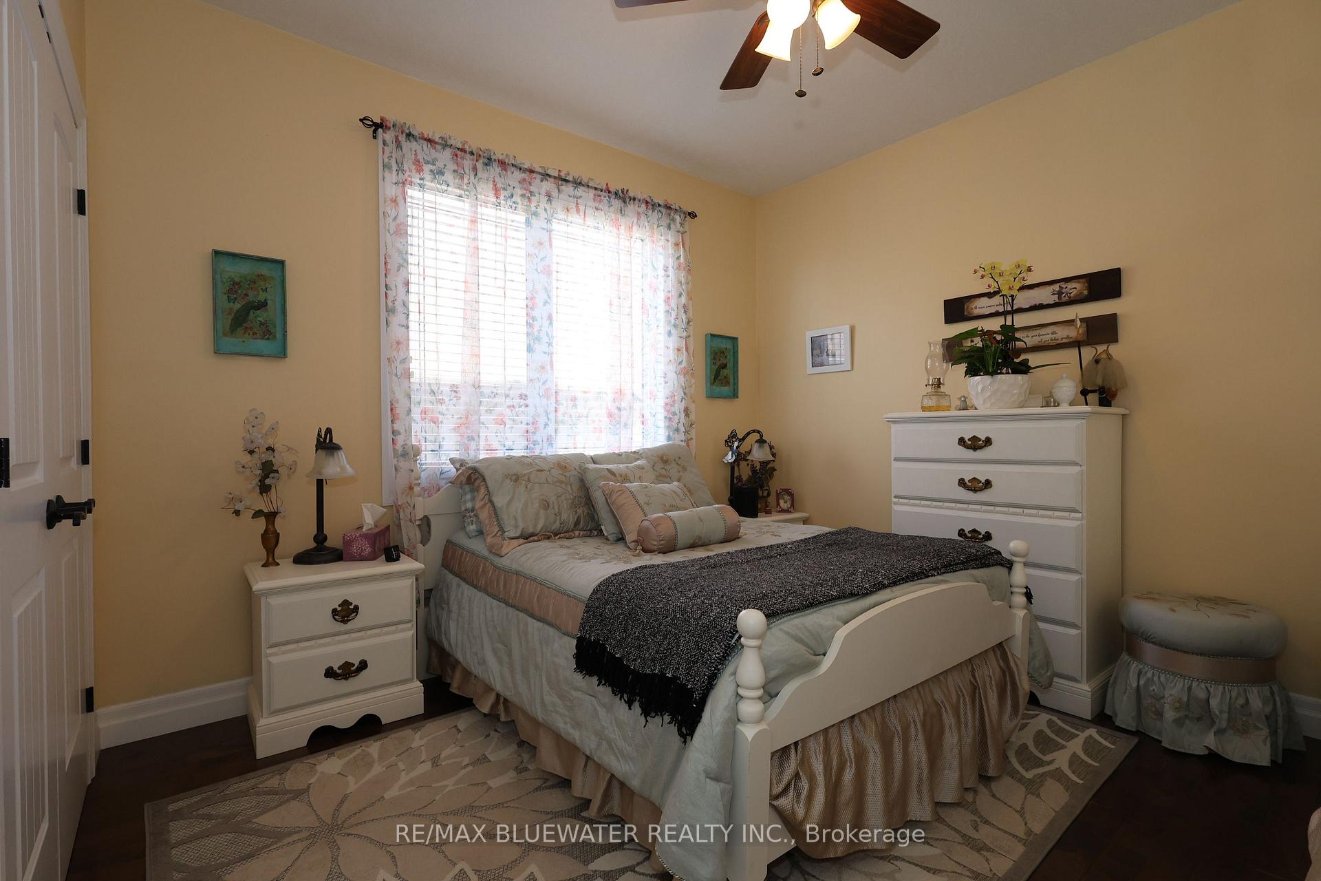 Photo 21 of 135 Mill Street, North Middlesex, Parkhill — HOMEH
