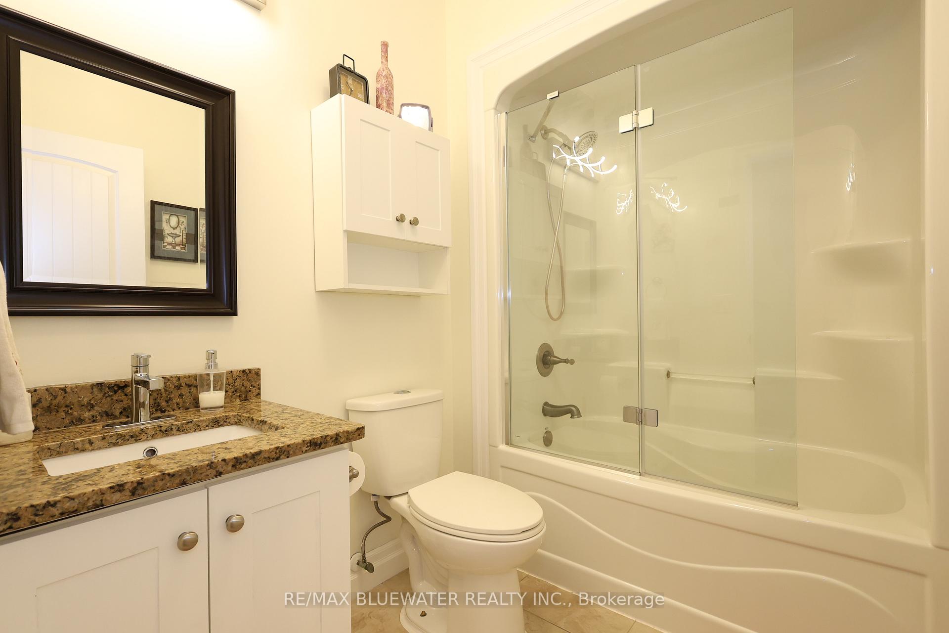 Photo 23 of 135 Mill Street, North Middlesex, Parkhill — HOMEH