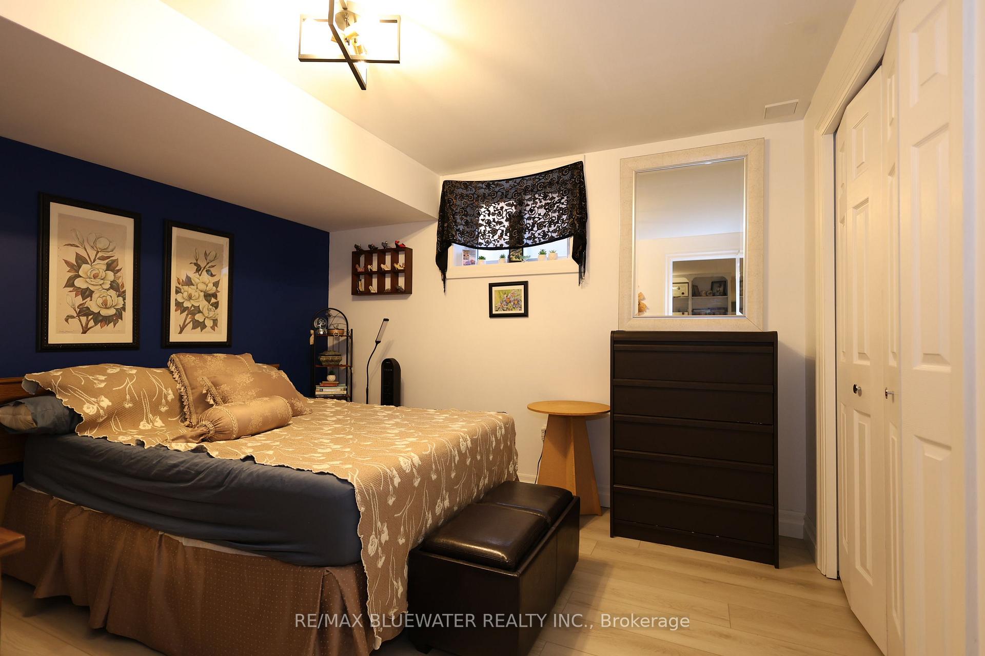 Photo 34 of 135 Mill Street, North Middlesex, Parkhill — HOMEH