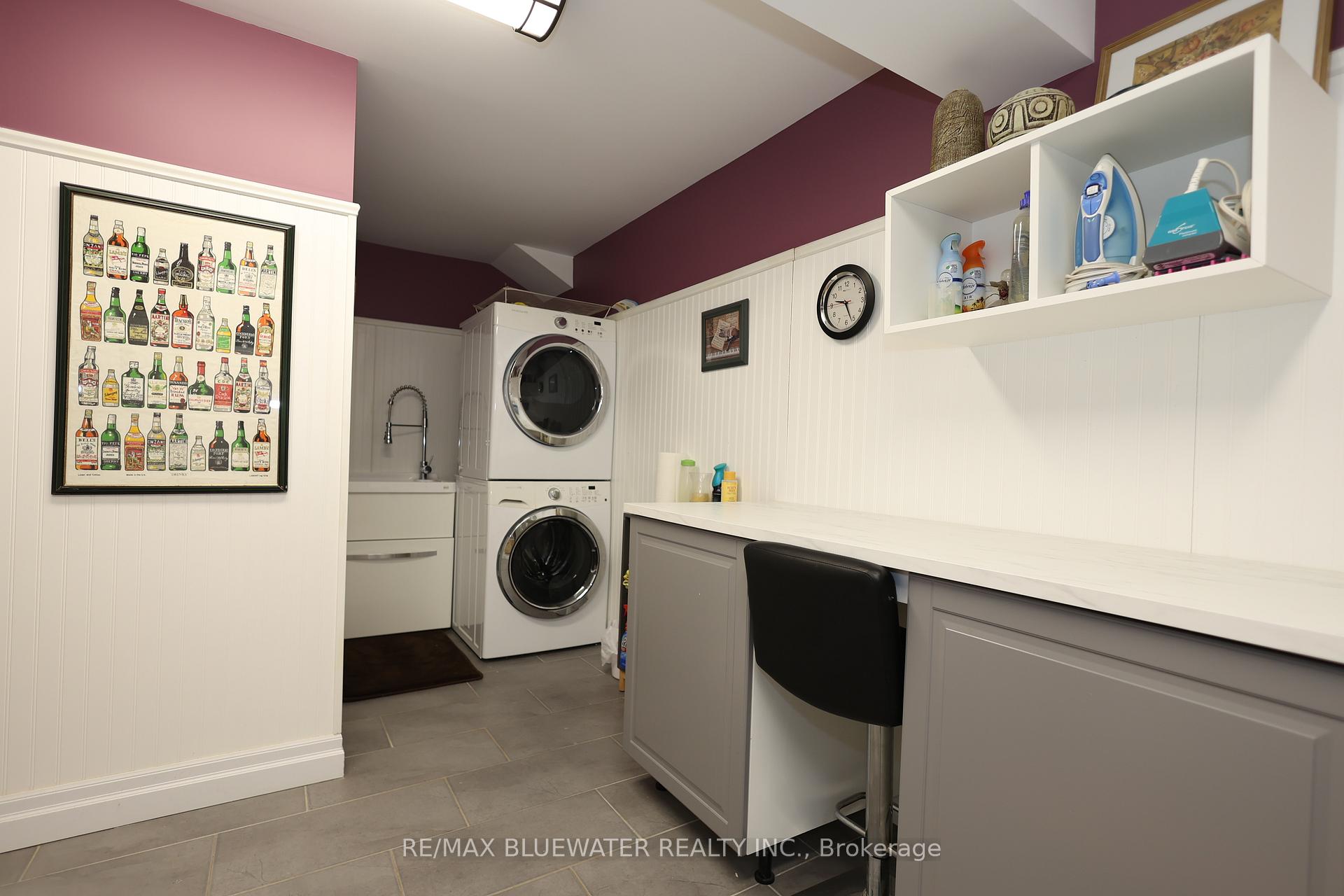 Photo 37 of 135 Mill Street, North Middlesex, Parkhill — HOMEH