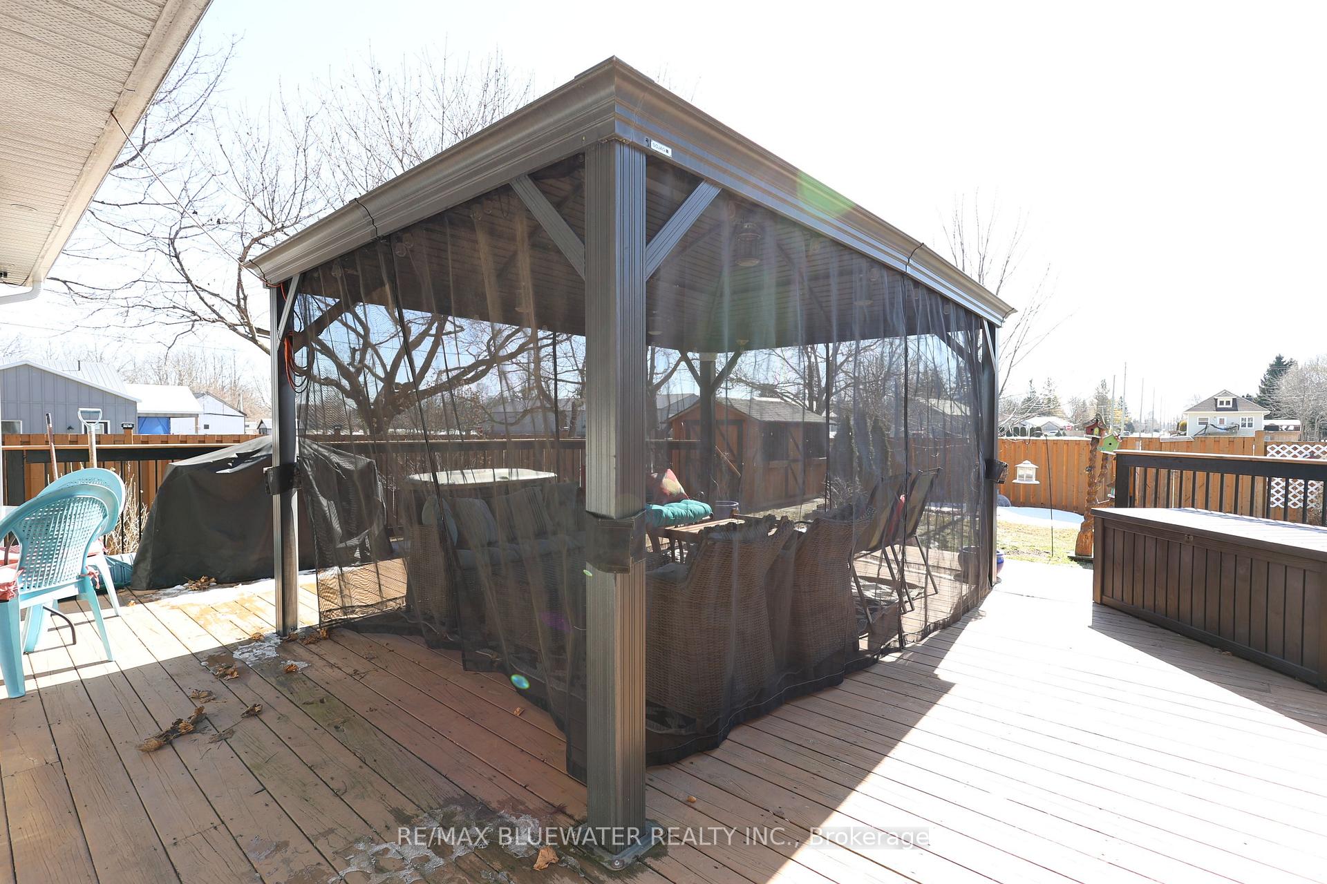 Photo 40 of 135 Mill Street, North Middlesex, Parkhill — HOMEH