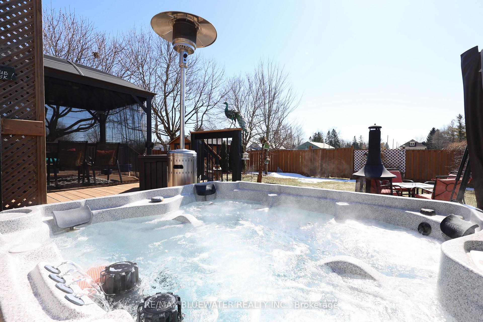 Photo 42 of 135 Mill Street, North Middlesex, Parkhill — HOMEH
