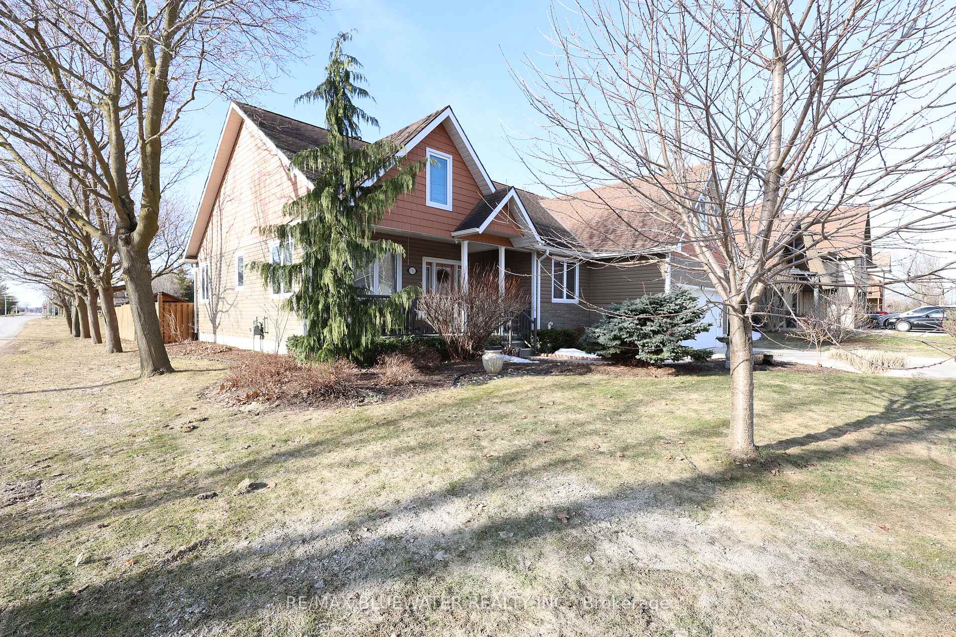 Photo 47 of 135 Mill Street, North Middlesex, Parkhill — HOMEH