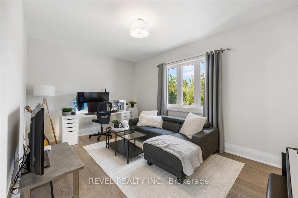 Photo 25 of 493 Brookside Drive, Oakville, West — HOMEH