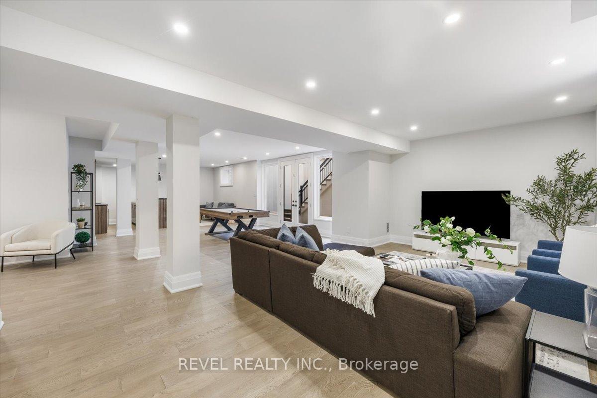 Photo 33 of 493 Brookside Drive, Oakville, West — HOMEH