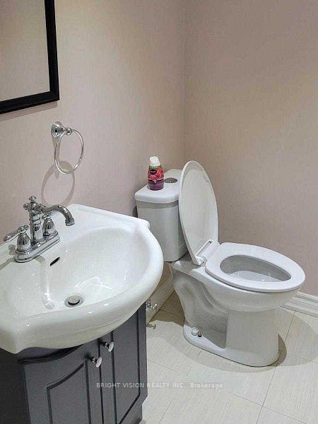 Photo 8 of Unit Bsmt, 48 Haskett Drive, Markham, Box Grove — HOMEH